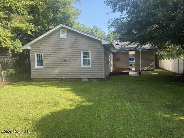220 E Lewis Street Property Photo 9