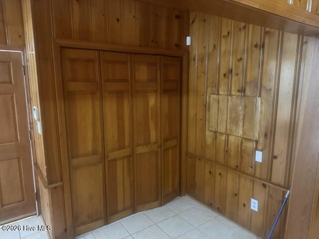 220 E Lewis Street Property Photo 18