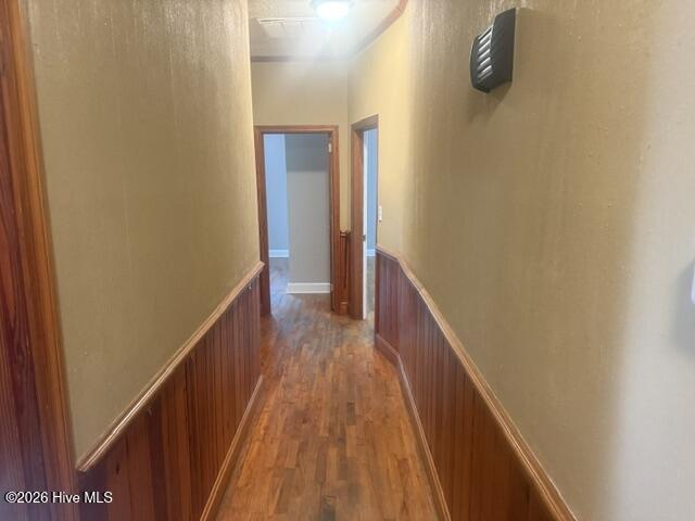 220 E Lewis Street Property Photo 26
