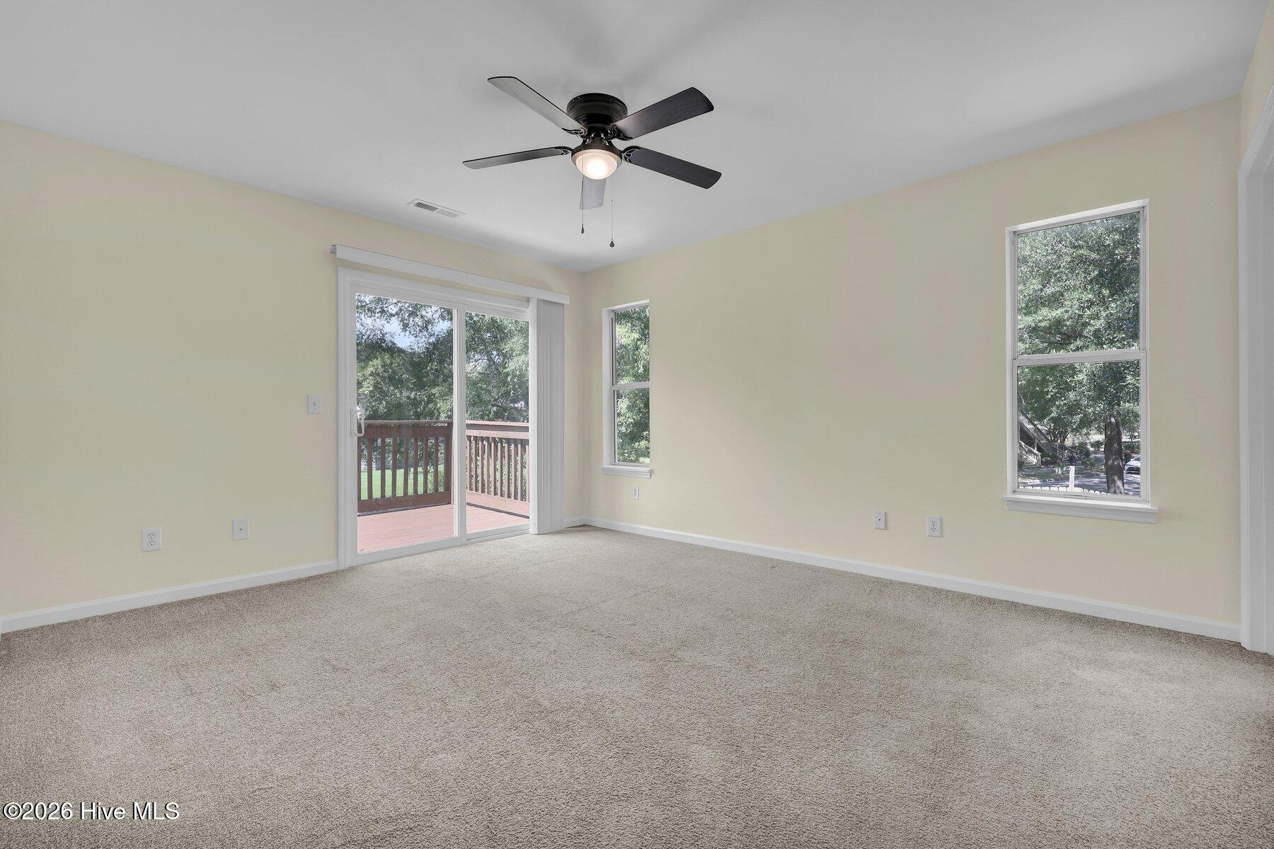 5221 Largo Court 201d Property Photo 10