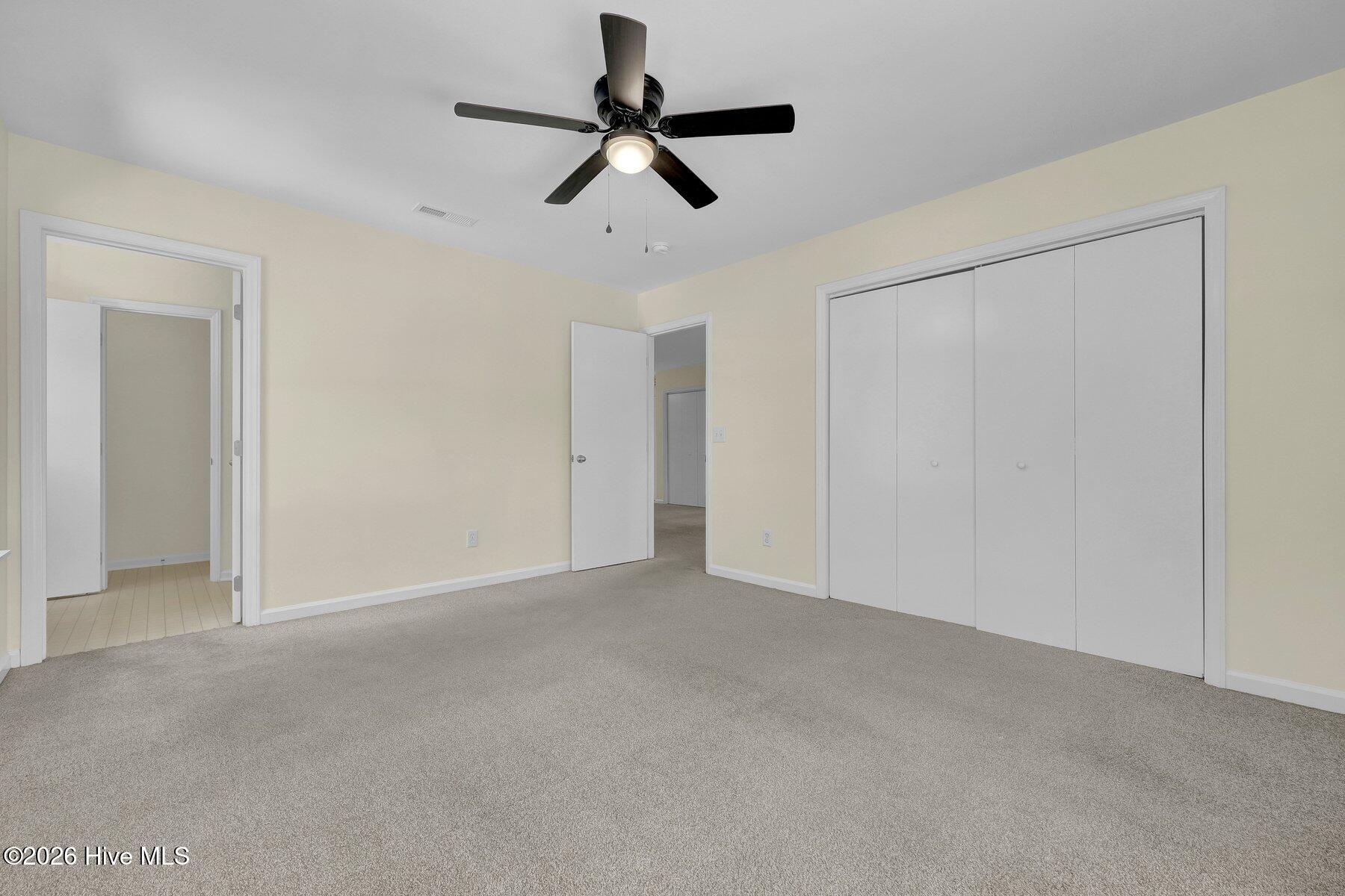 5221 Largo Court 201d Property Photo 11