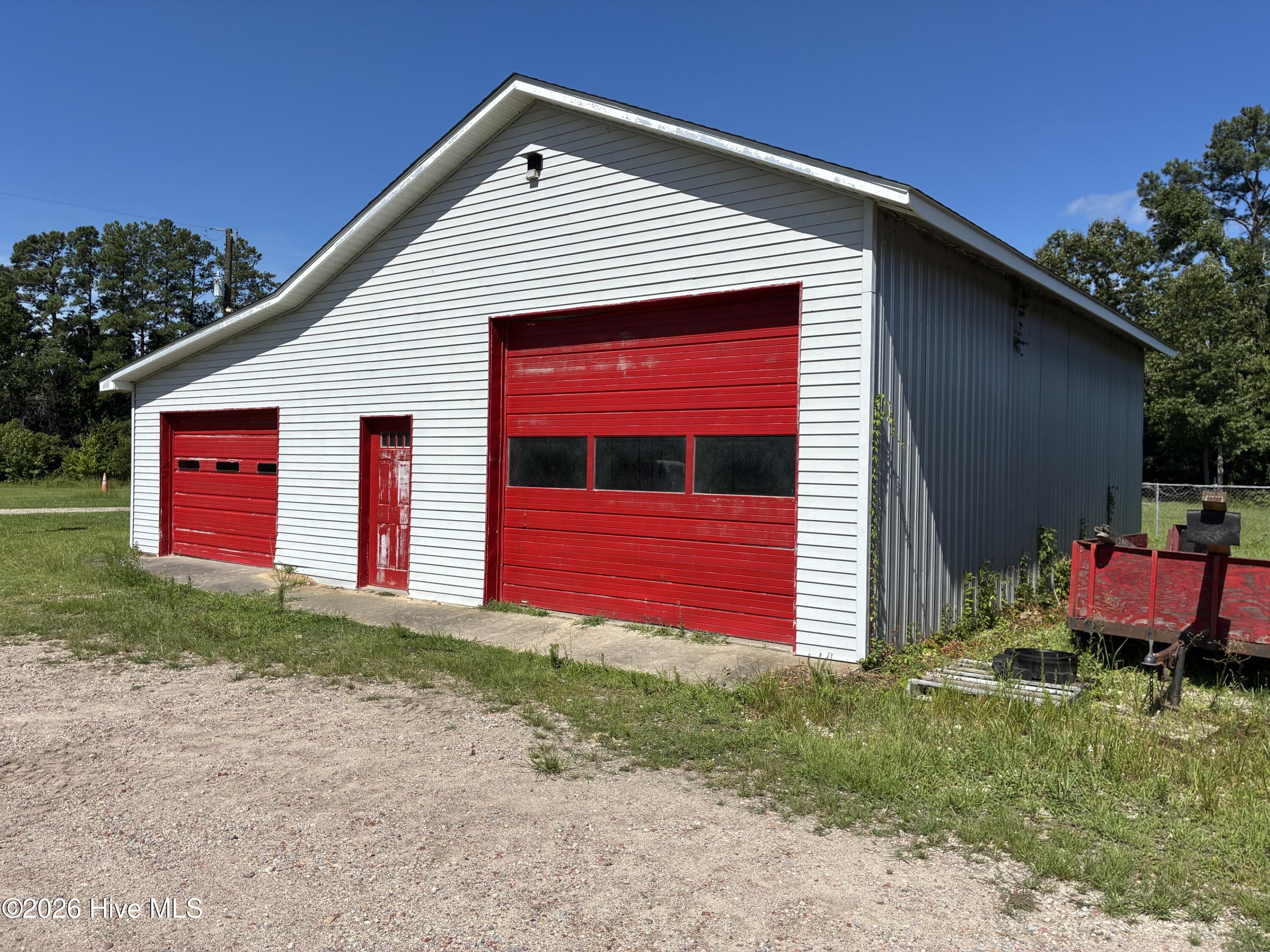 337 Old U. S. Highway 17 F Property Photo 1