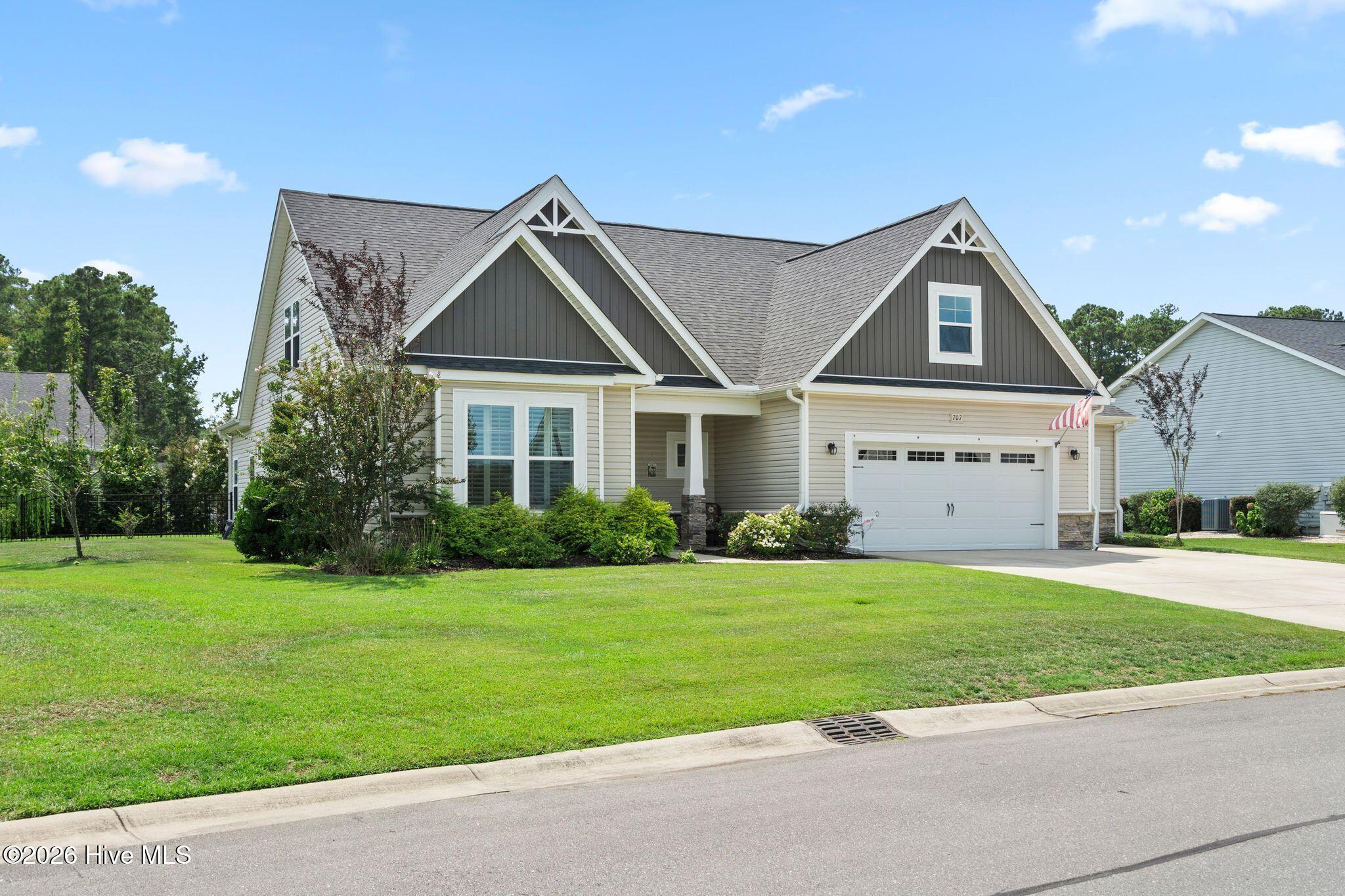 707 E Chatman Drive Nw Property Photo 3