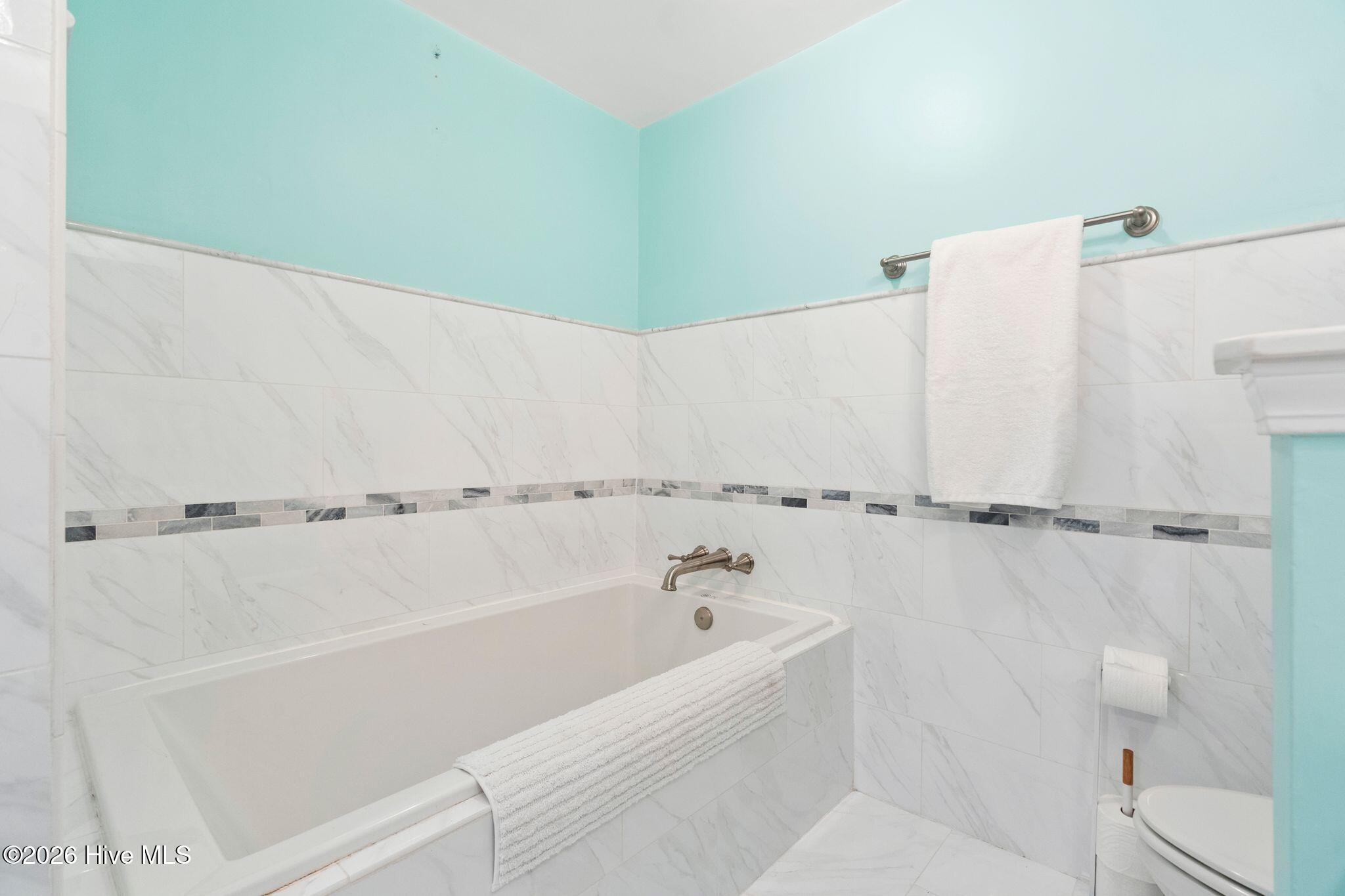 707 E Chatman Drive Nw Property Photo 43