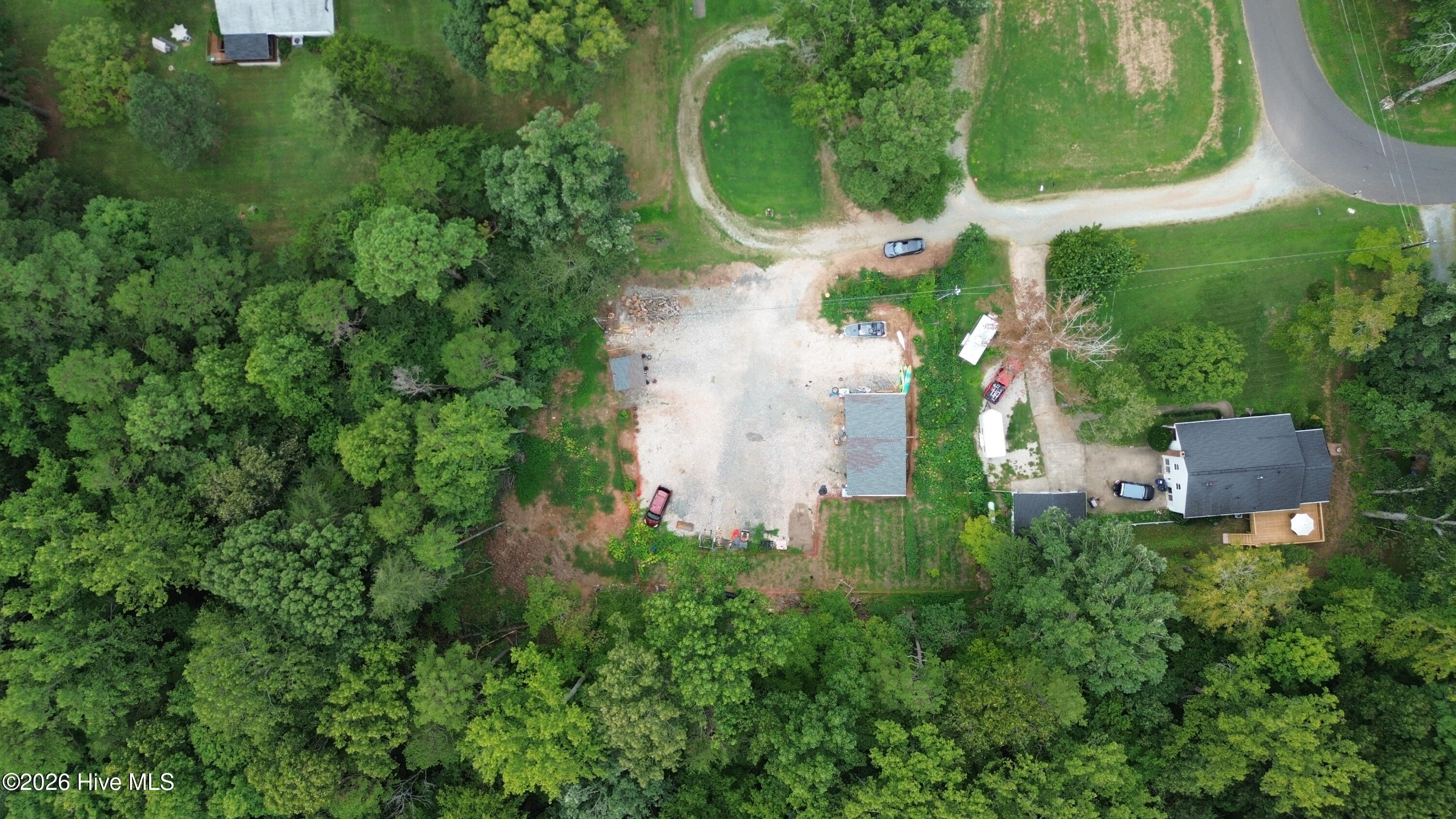 311 Greentree Drive Property Photo 7