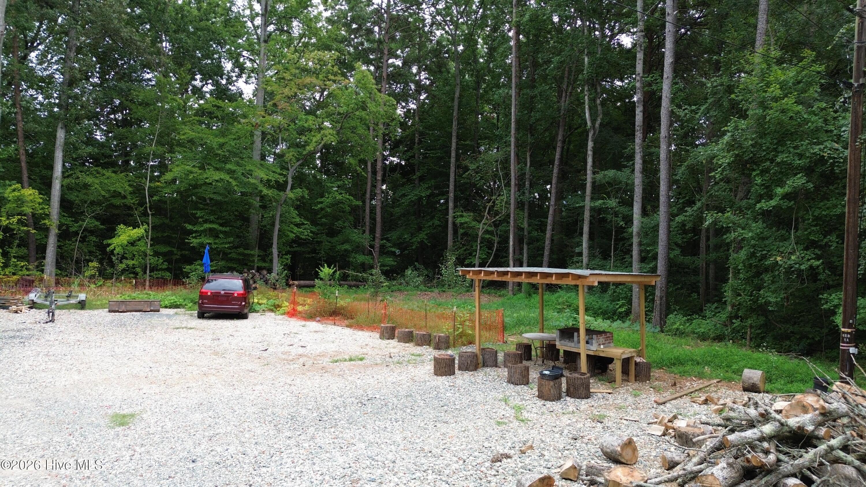 311 Greentree Drive Property Photo 11