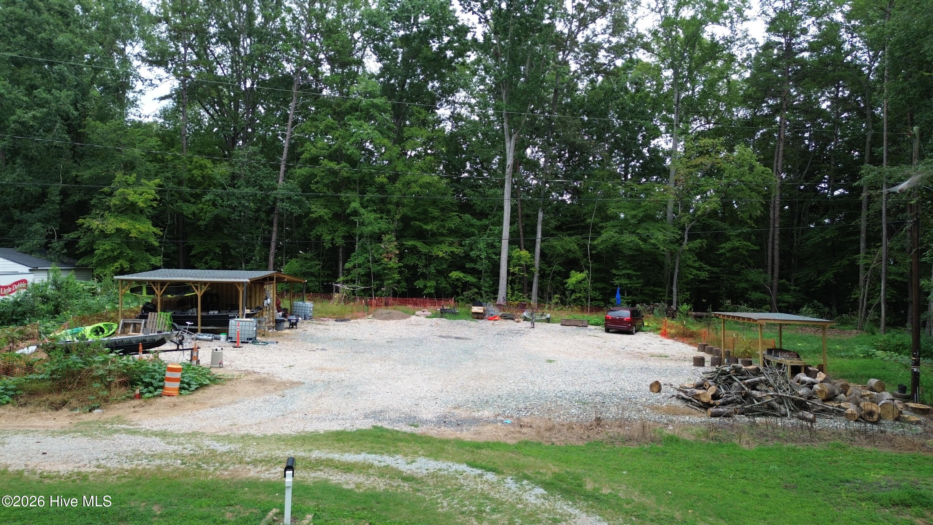 311 Greentree Drive Property Photo 14