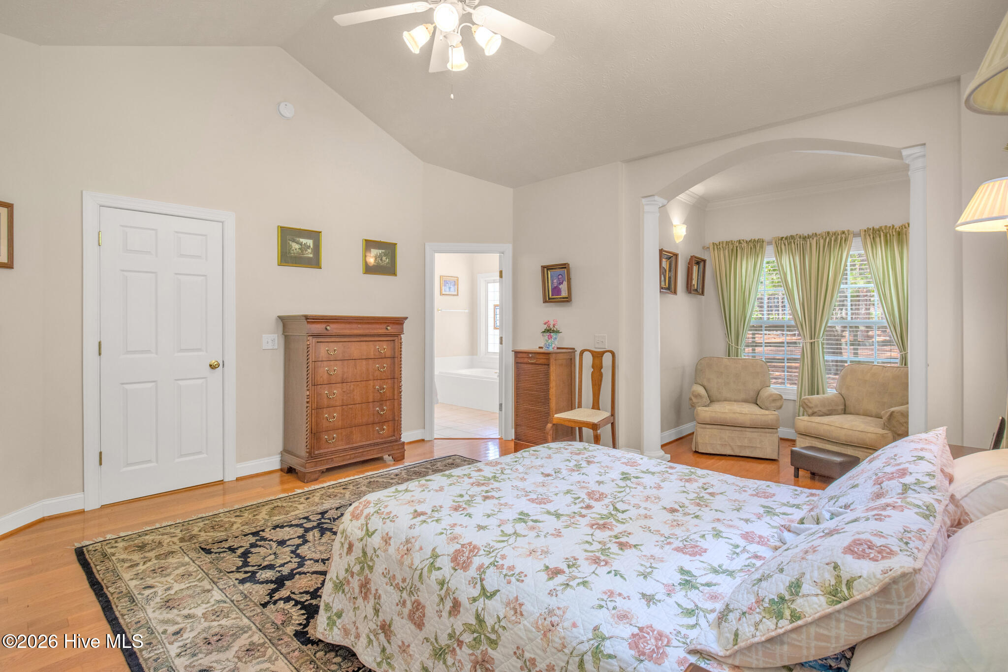 5 Fur Court E Property Photo 29
