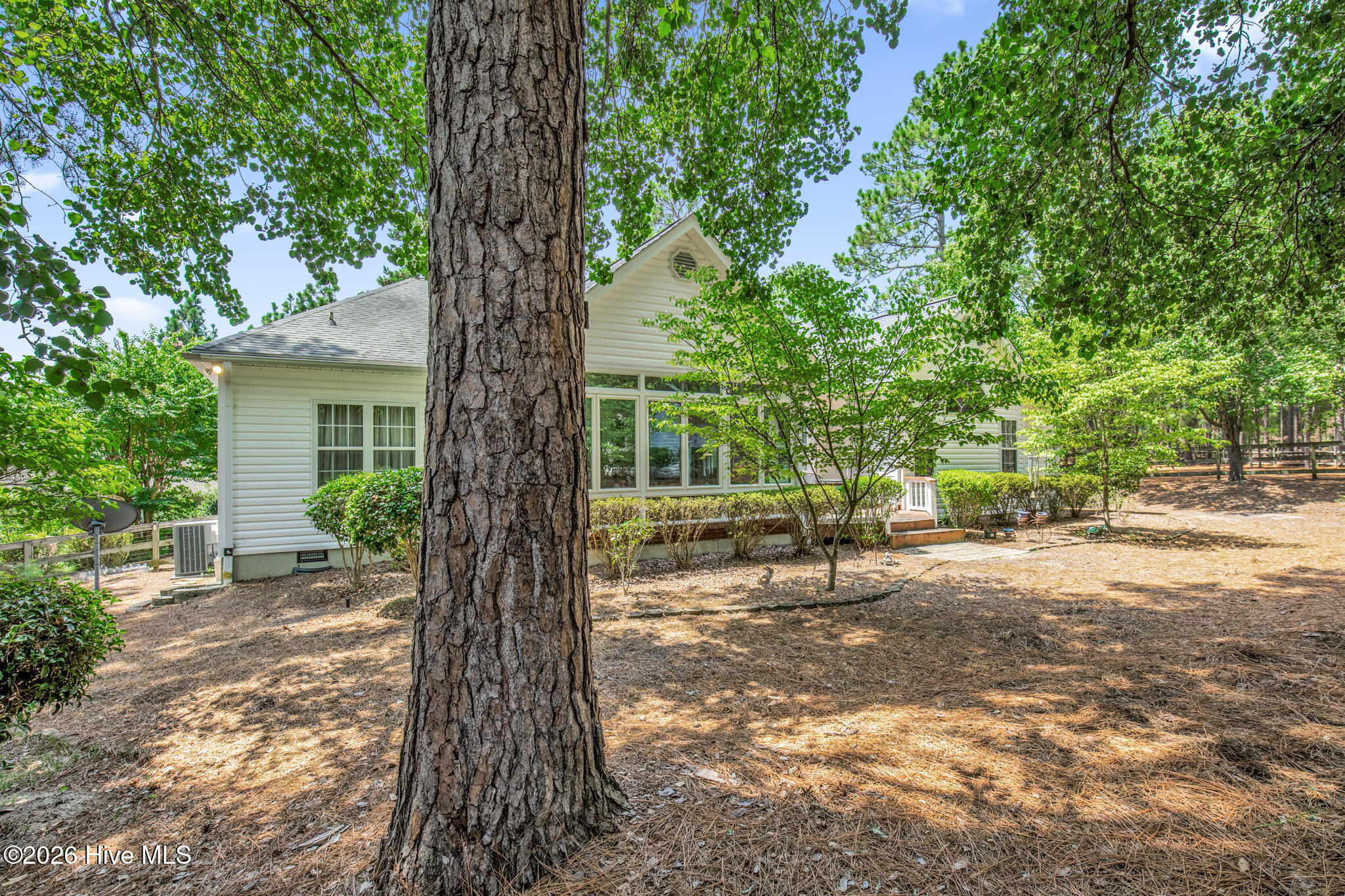 5 Fur Court E Property Photo 36