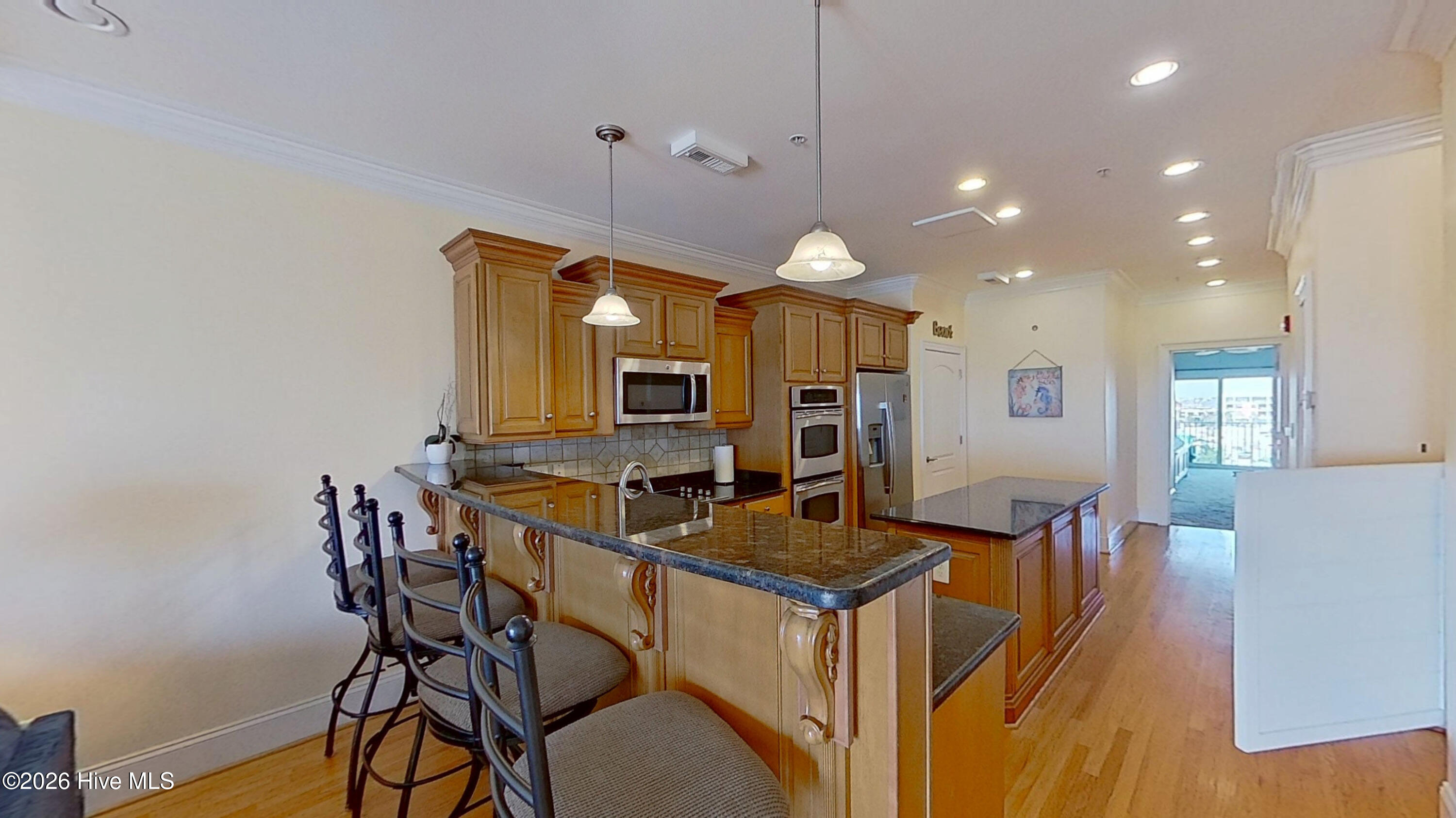 307 Lake Park Boulevard S Unit 202 Property Photo 6