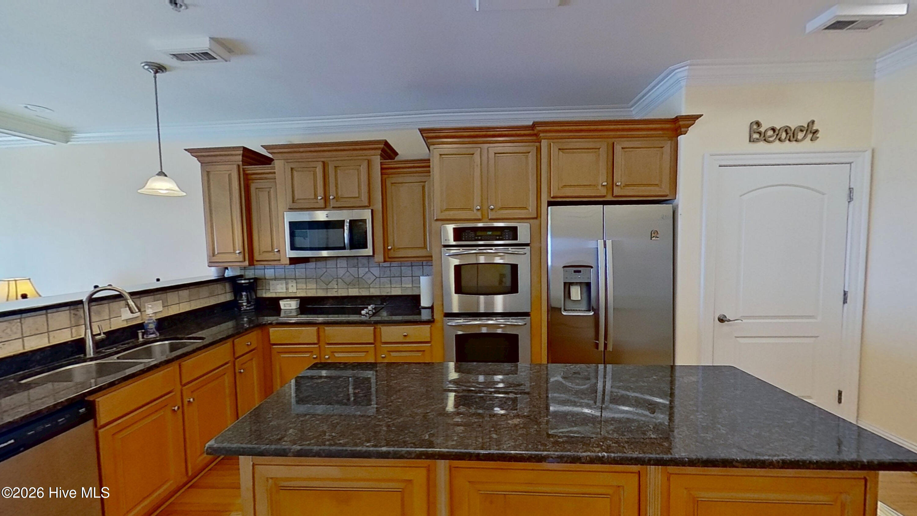 307 Lake Park Boulevard S Unit 202 Property Photo 8