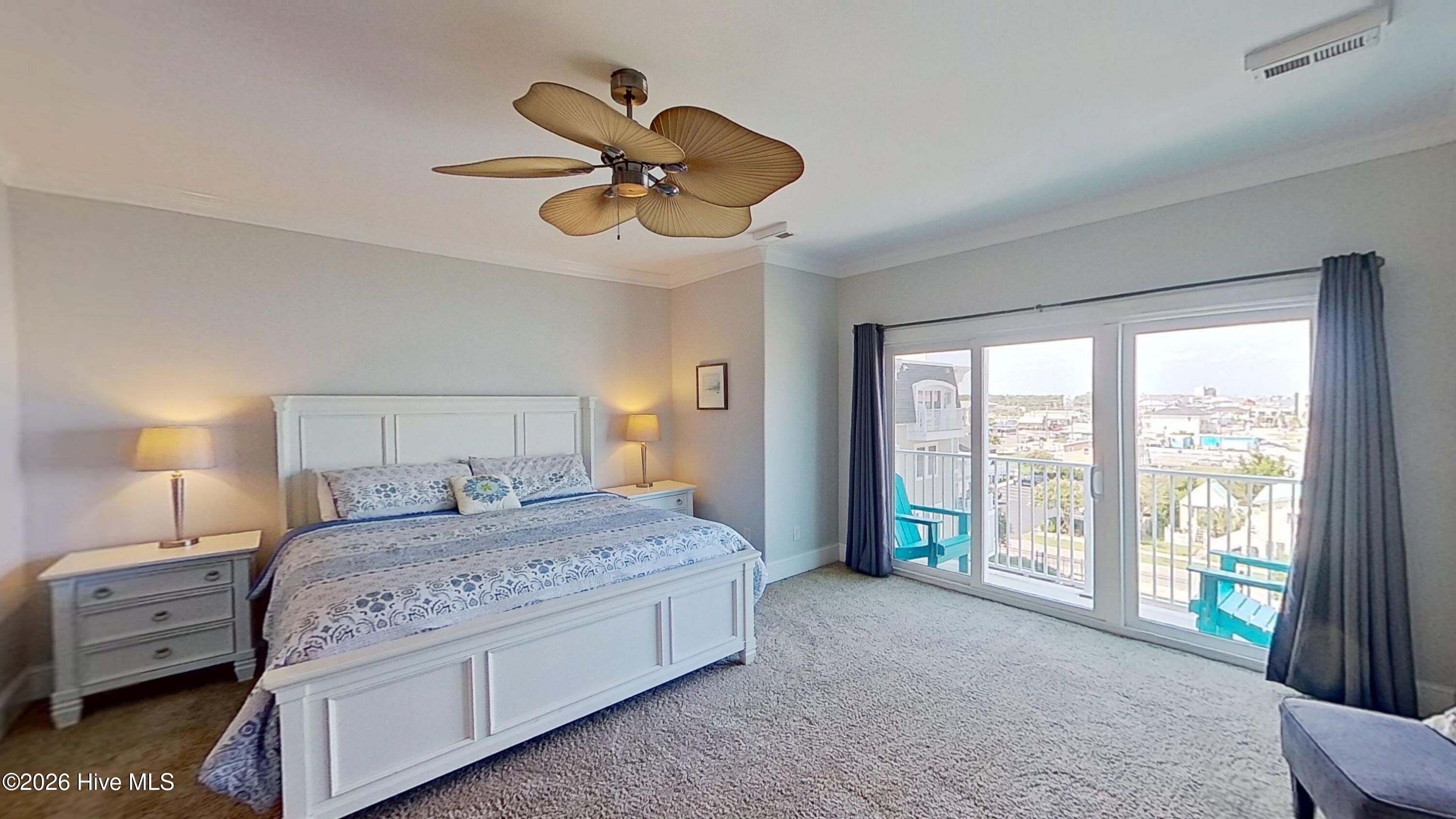 307 Lake Park Boulevard S Unit 202 Property Photo 9