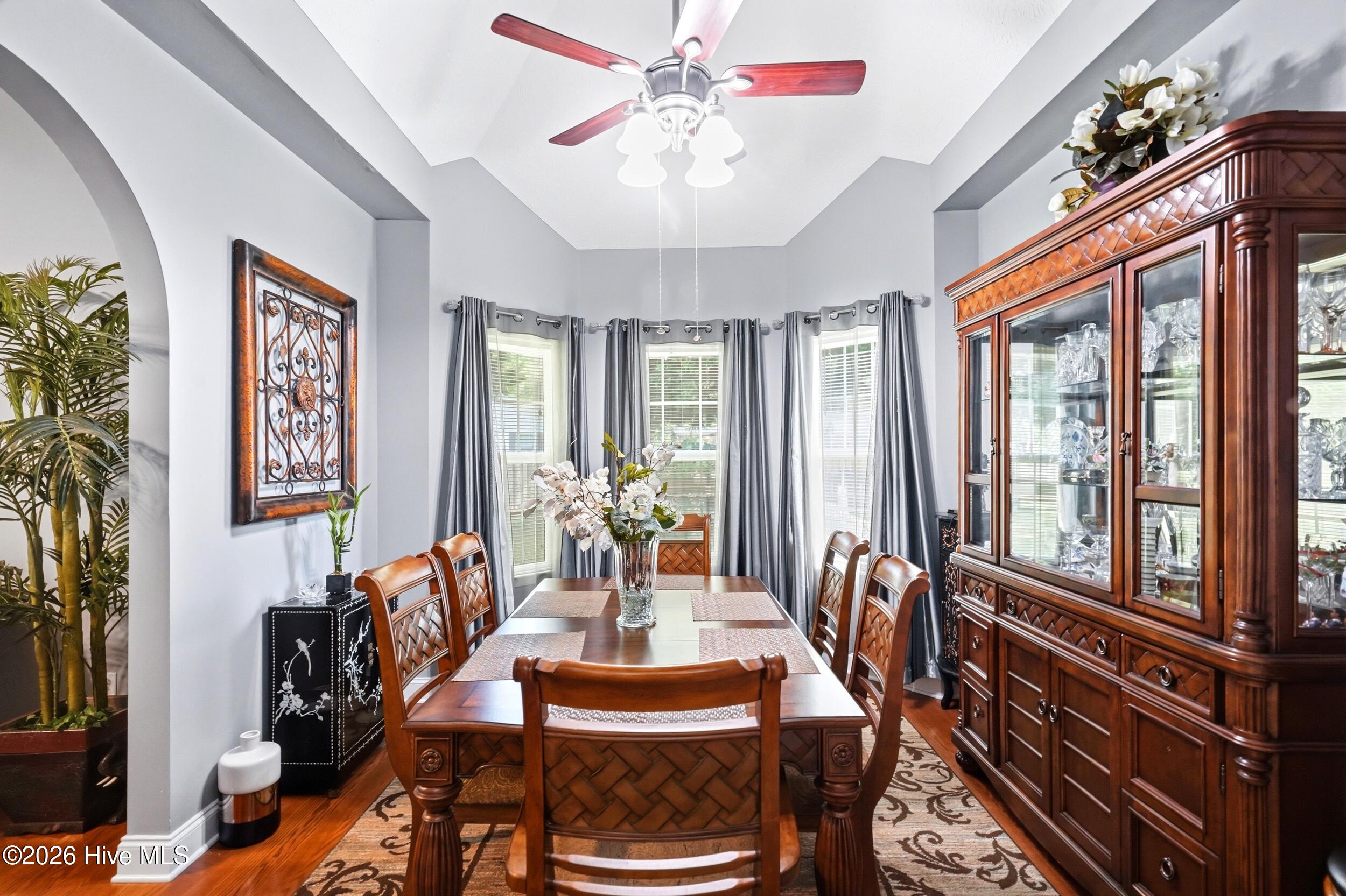 400 Dow Road N Property Photo 15