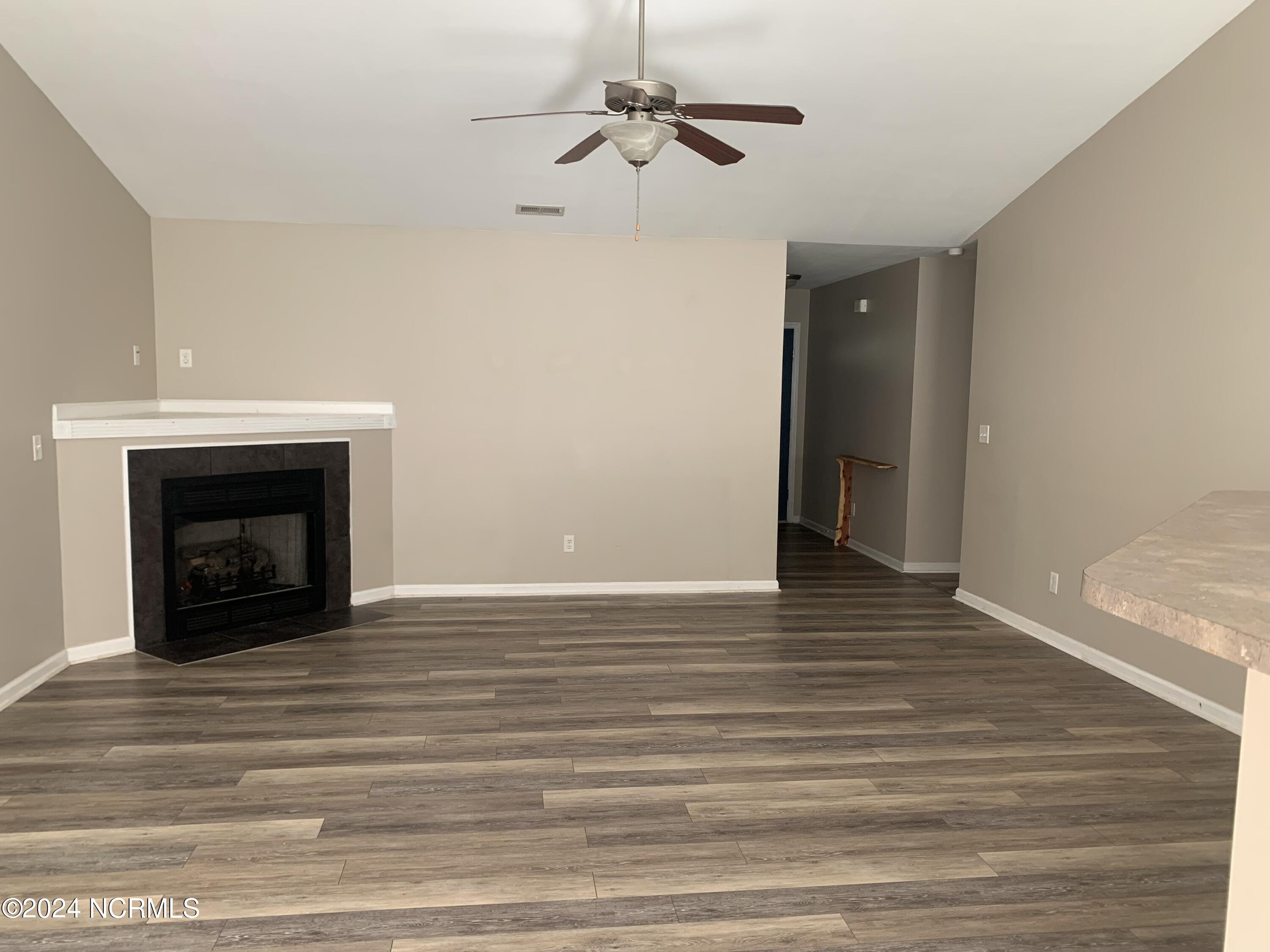 281 Haws Run Road Property Photo 7