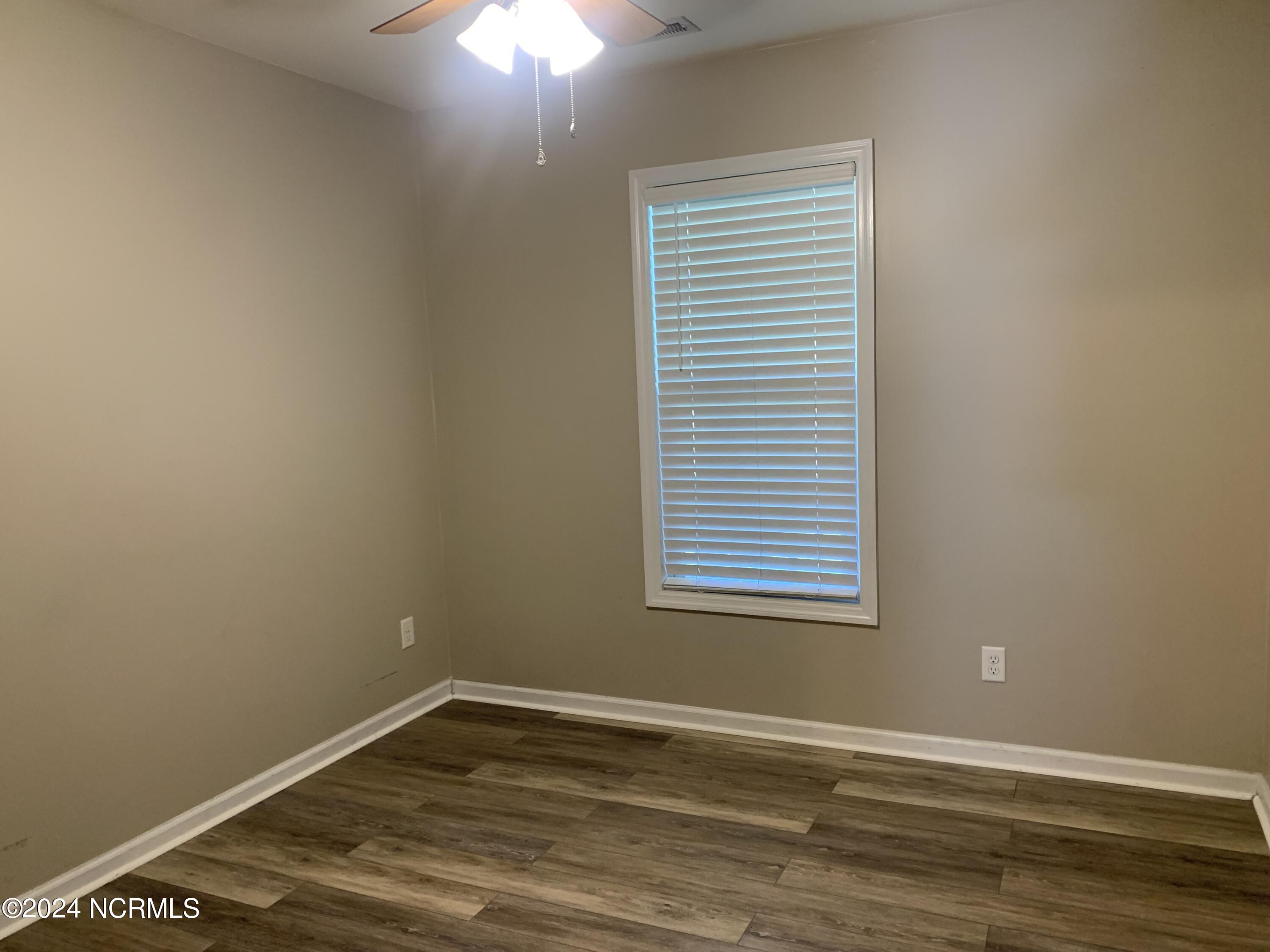 281 Haws Run Road Property Photo 14