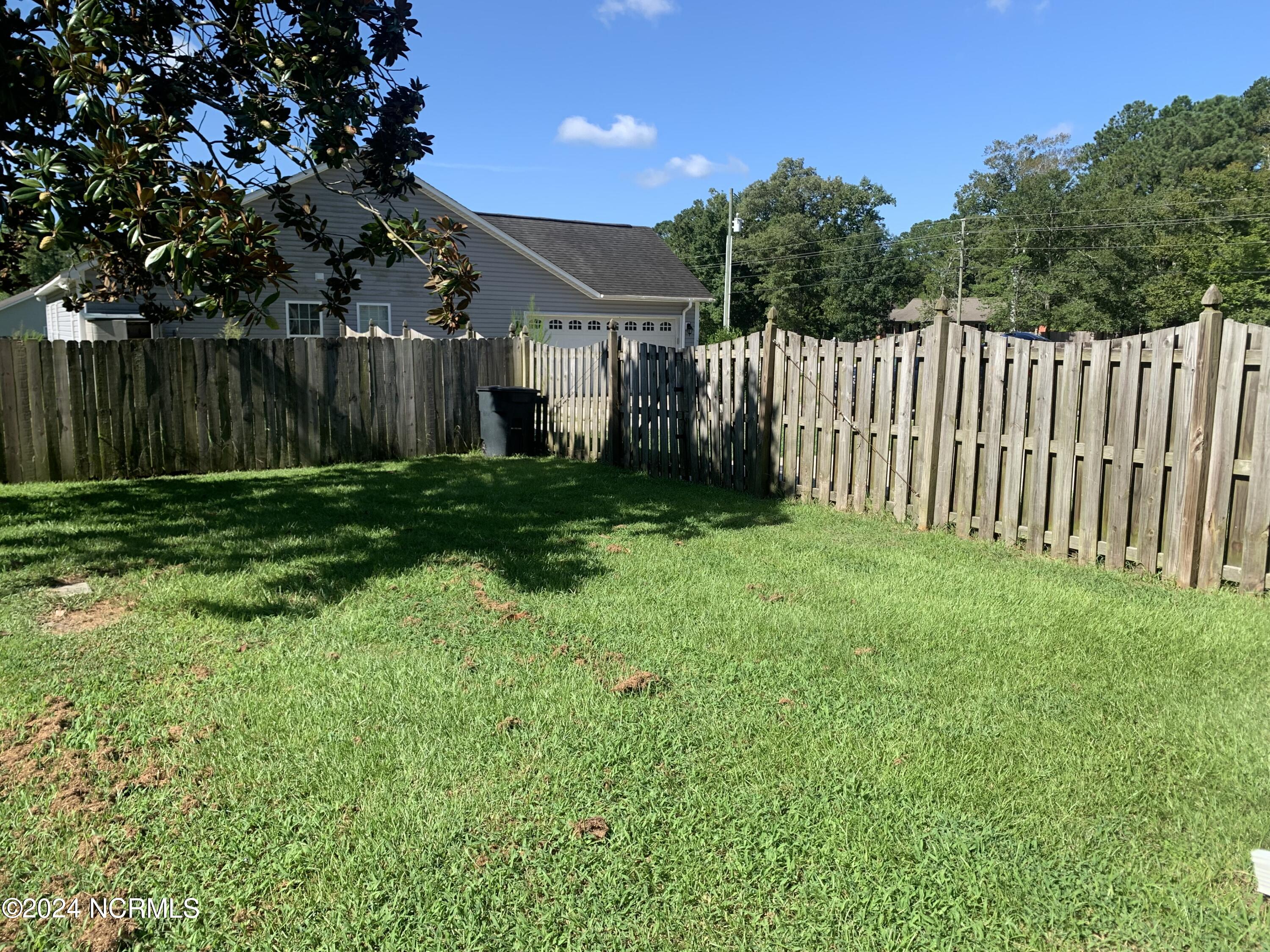 281 Haws Run Road Property Photo 32