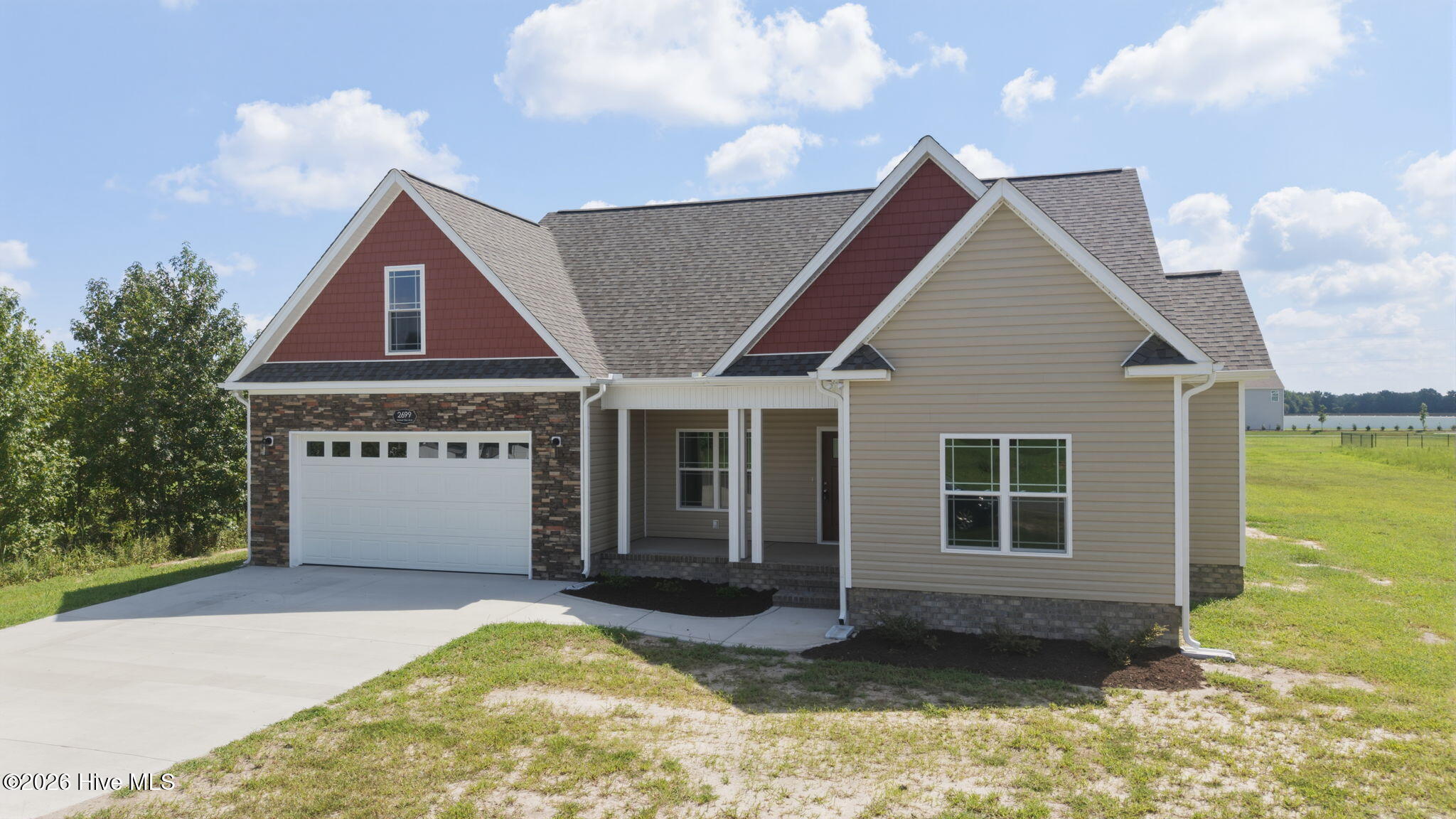 2699 Whitaker Glen Drive Property Photo 2