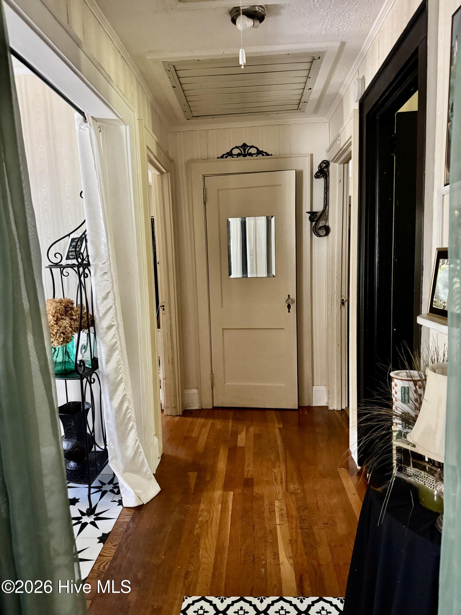 418 Oak Avenue Property Photo 9