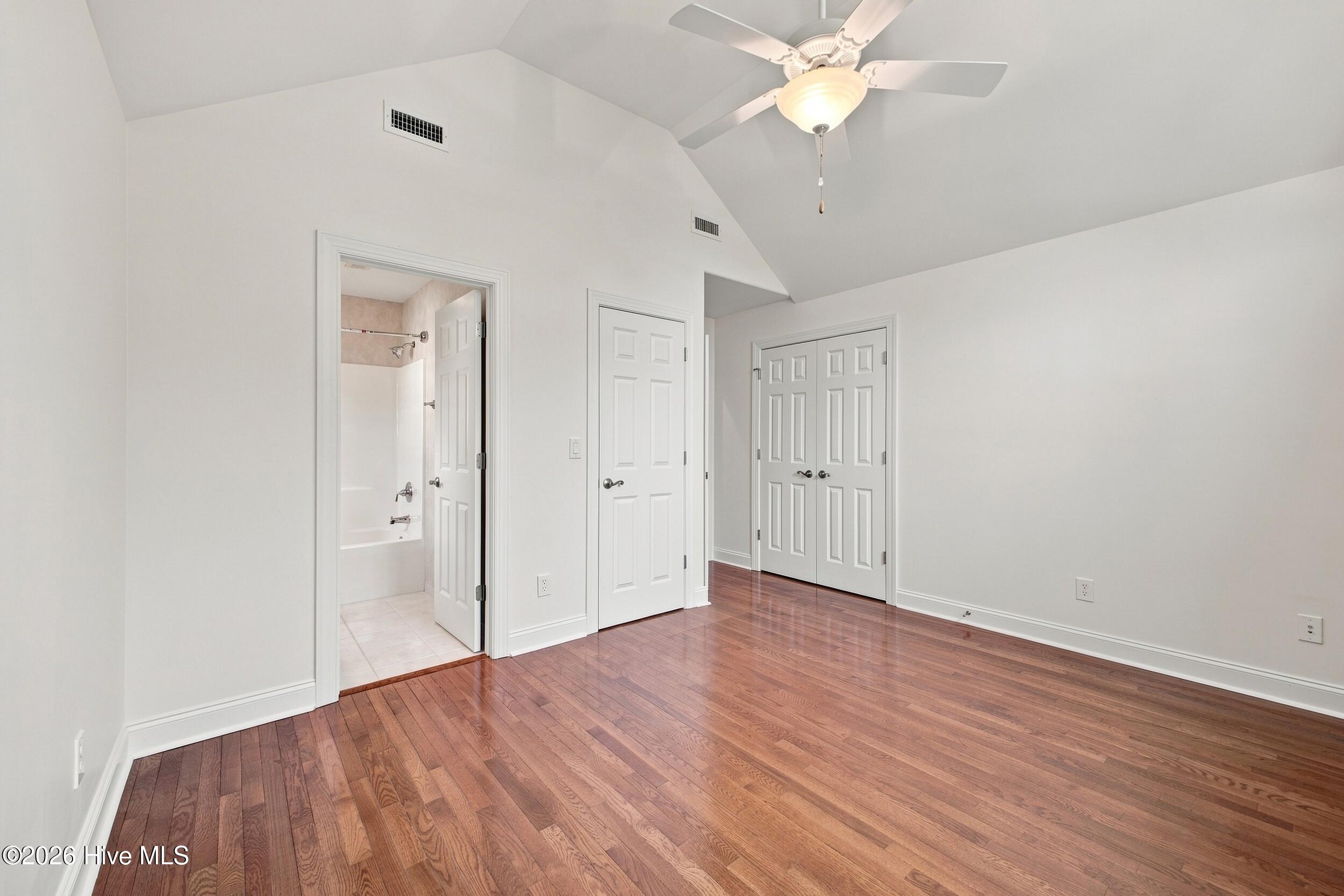 1304 Monarch Court Property Photo 24