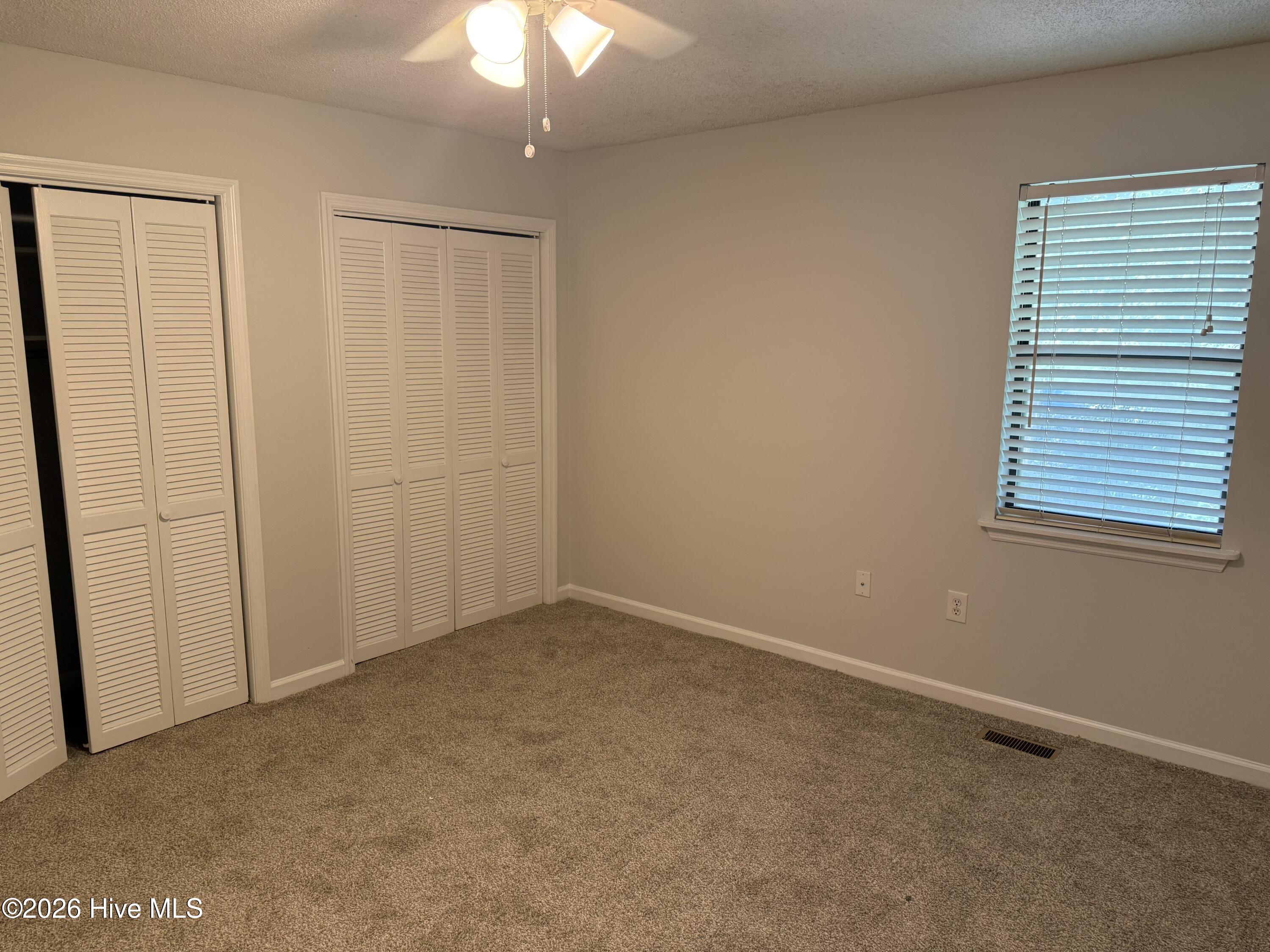 3127 N Village Court N Property Photo 11