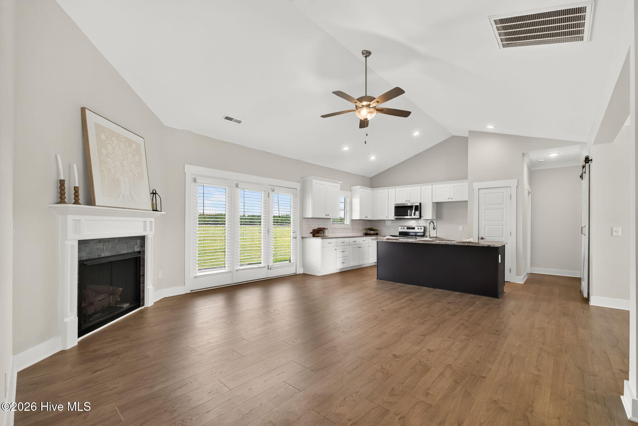 203 Tuscany Circle Property Photo 12