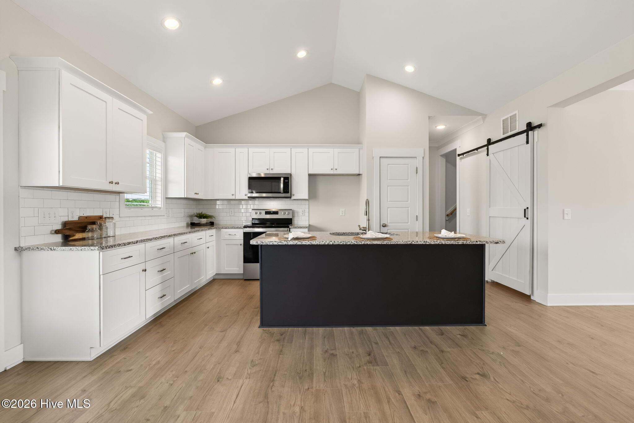 203 Tuscany Circle Property Photo 14