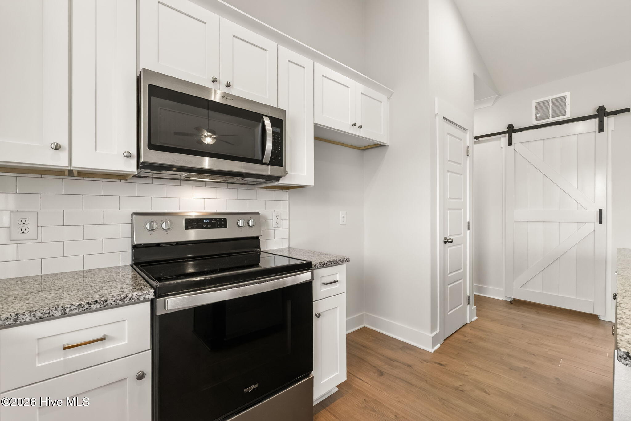 203 Tuscany Circle Property Photo 16
