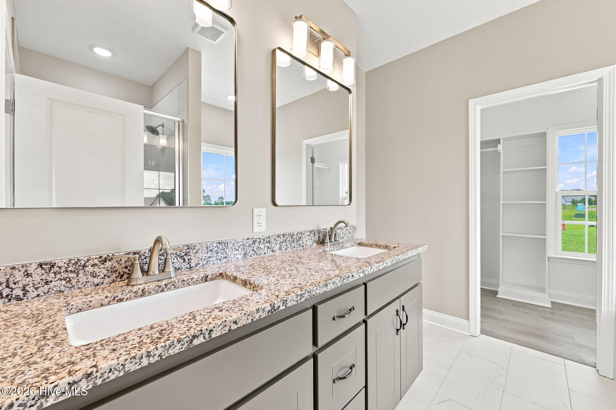 2757 Whitaker Glen Drive Property Photo 14
