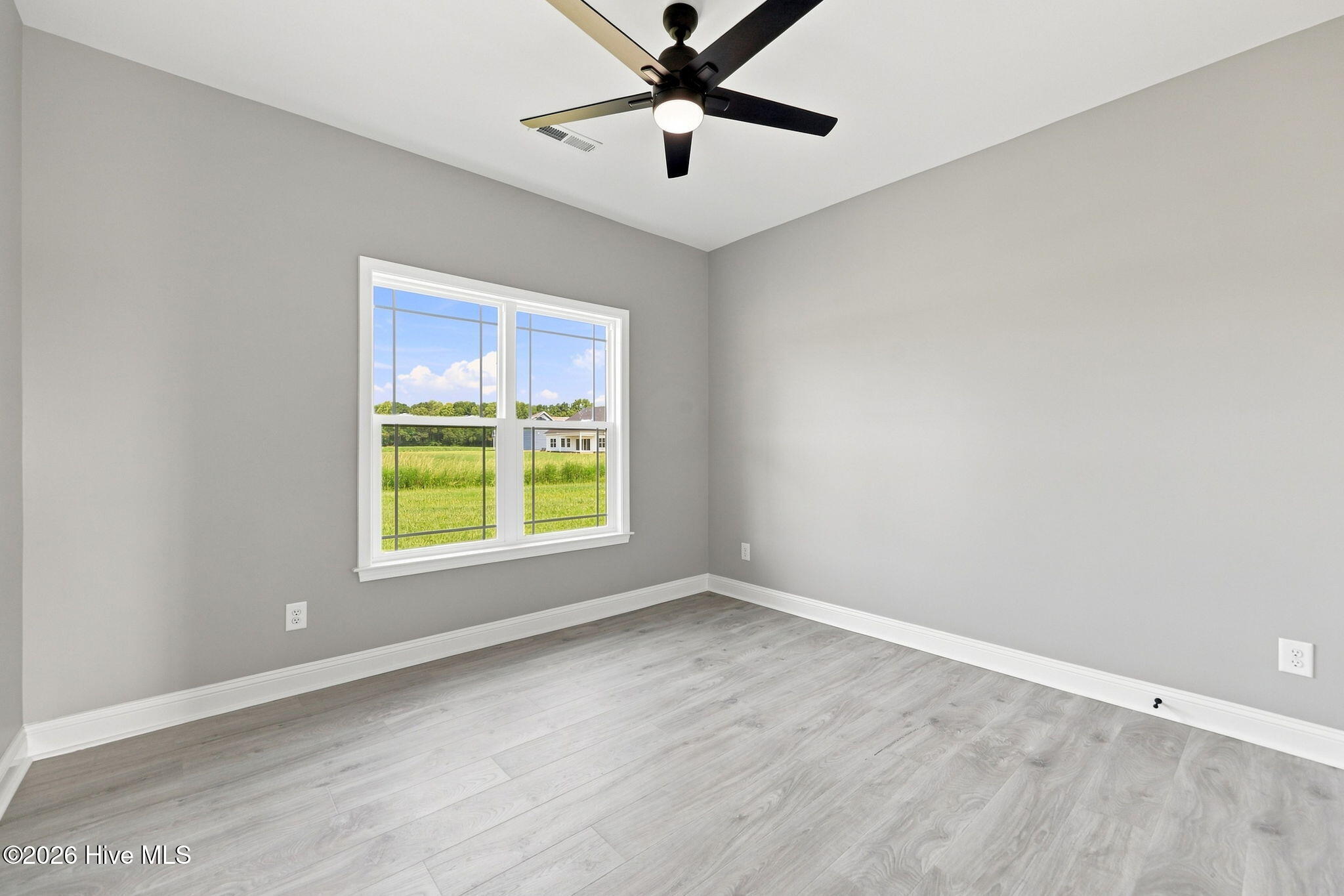 2756 Covent Drive Property Photo 23