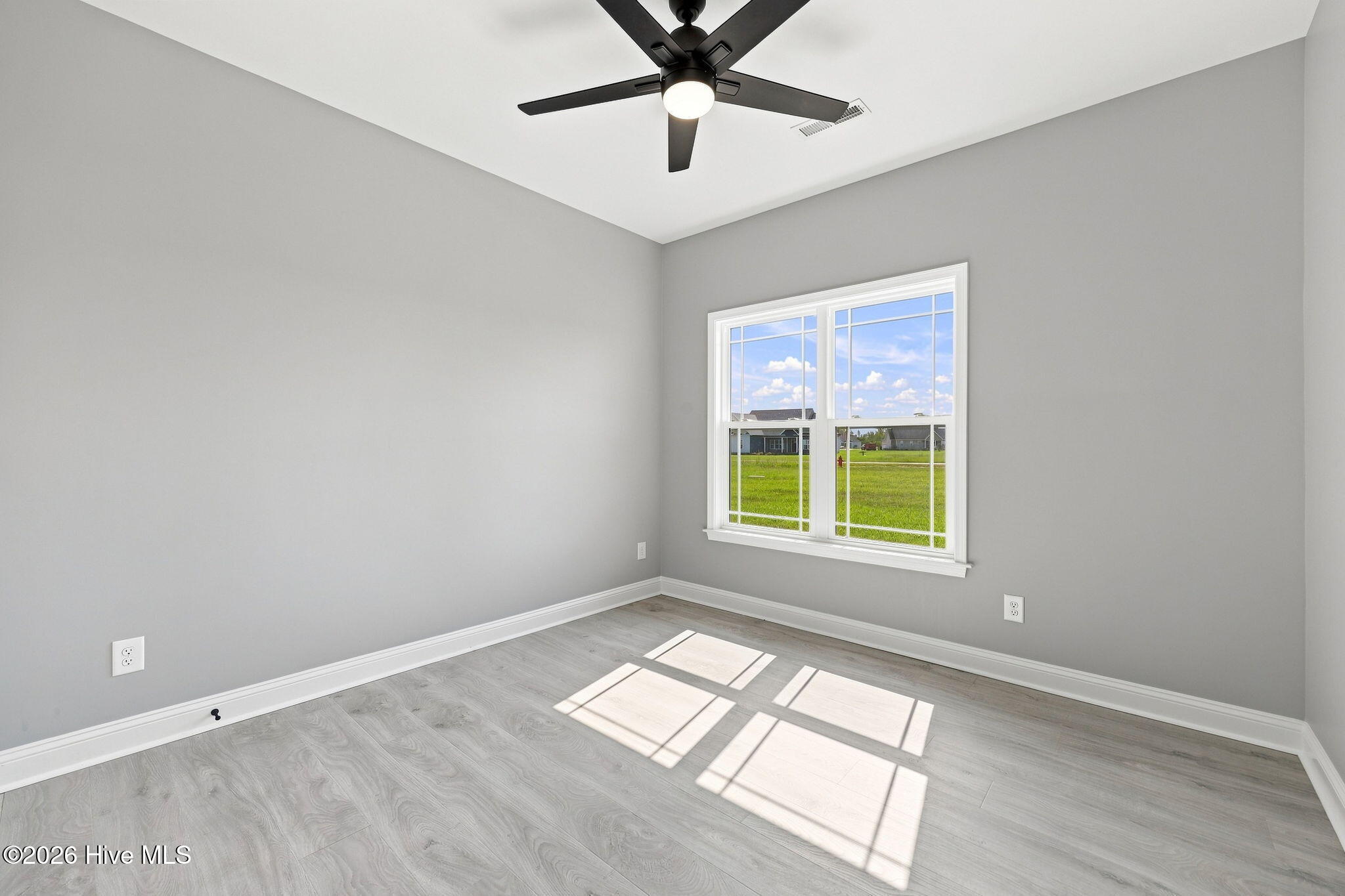 2756 Covent Drive Property Photo 25