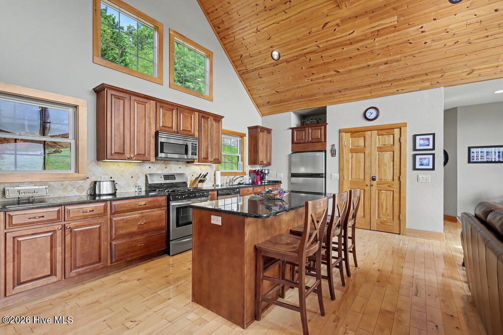 575 Longview Drive Property Photo 9