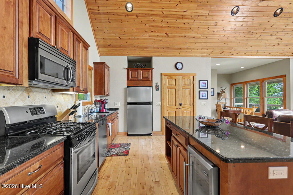 575 Longview Drive Property Photo 10