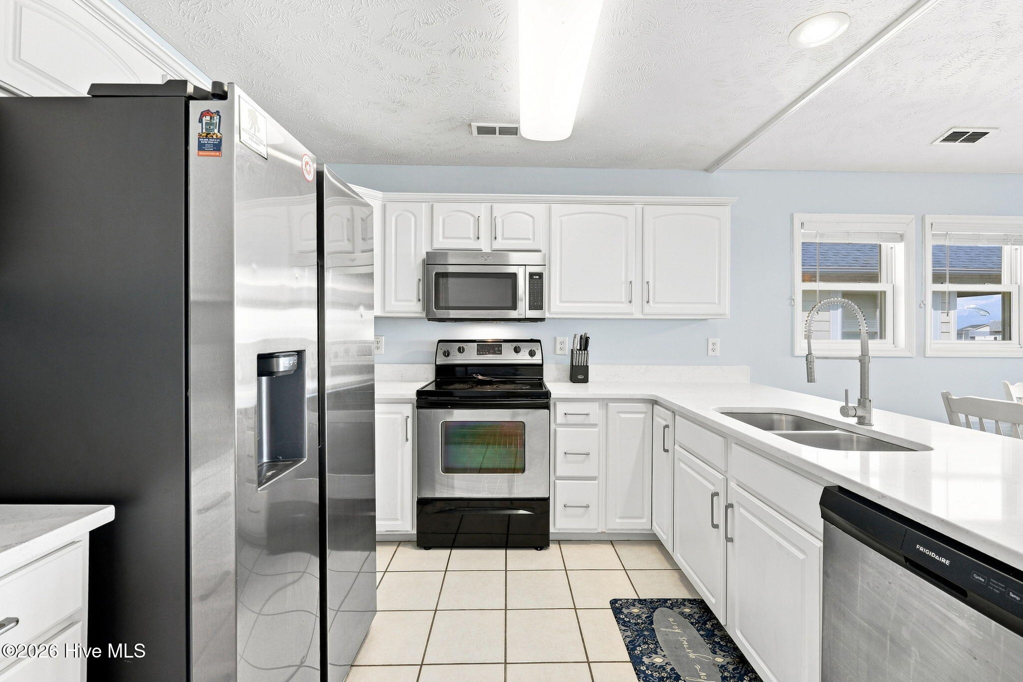 421 N New River Drive A Property Photo 15