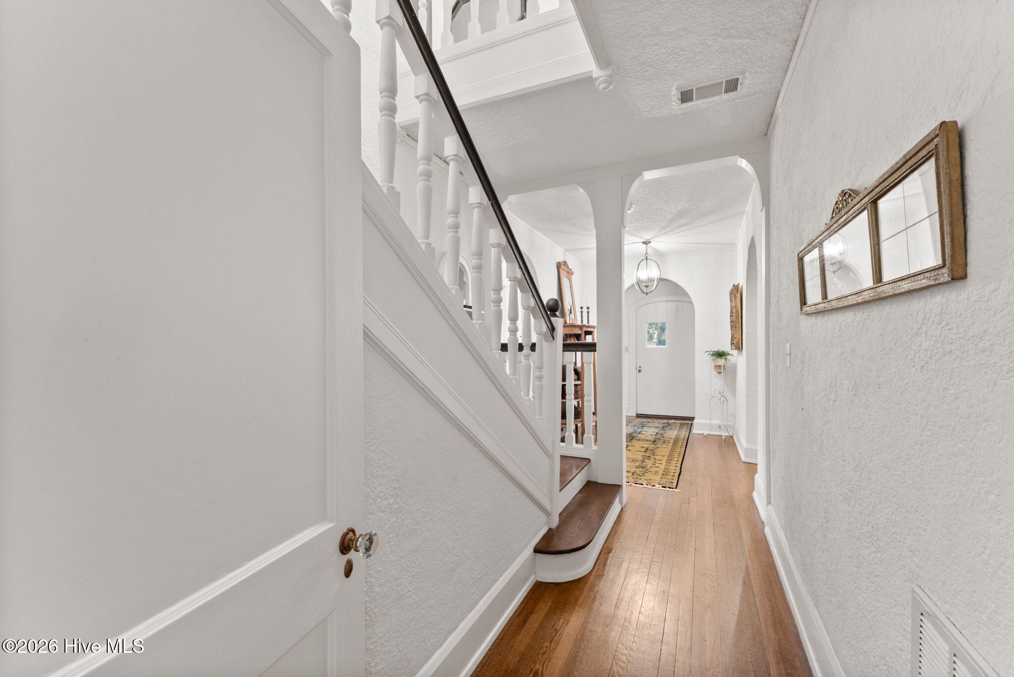 2715 Walton Way Property Photo 23