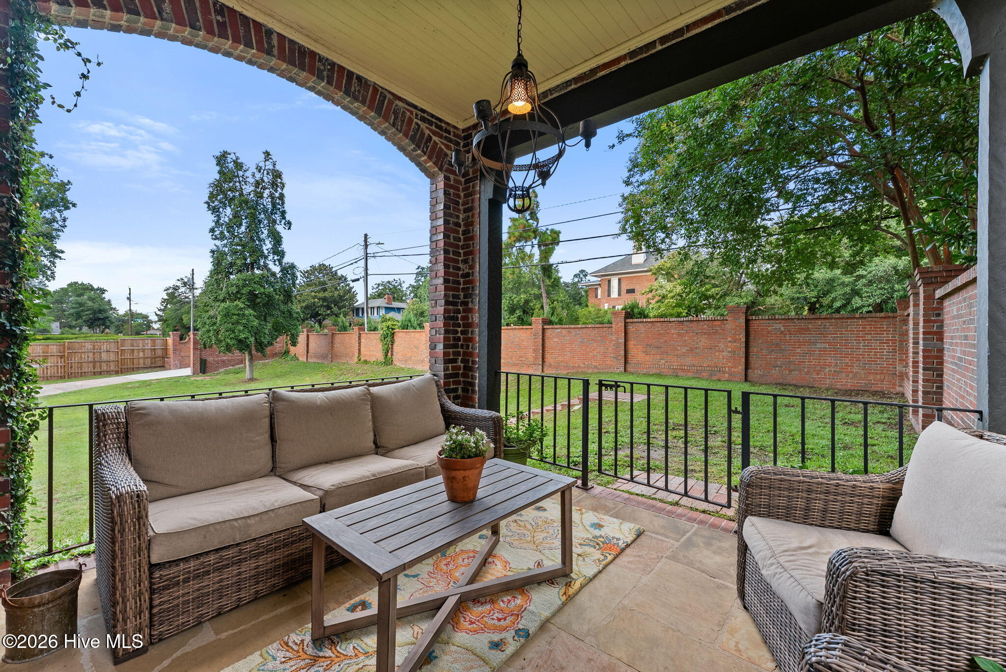 2715 Walton Way Property Photo 57