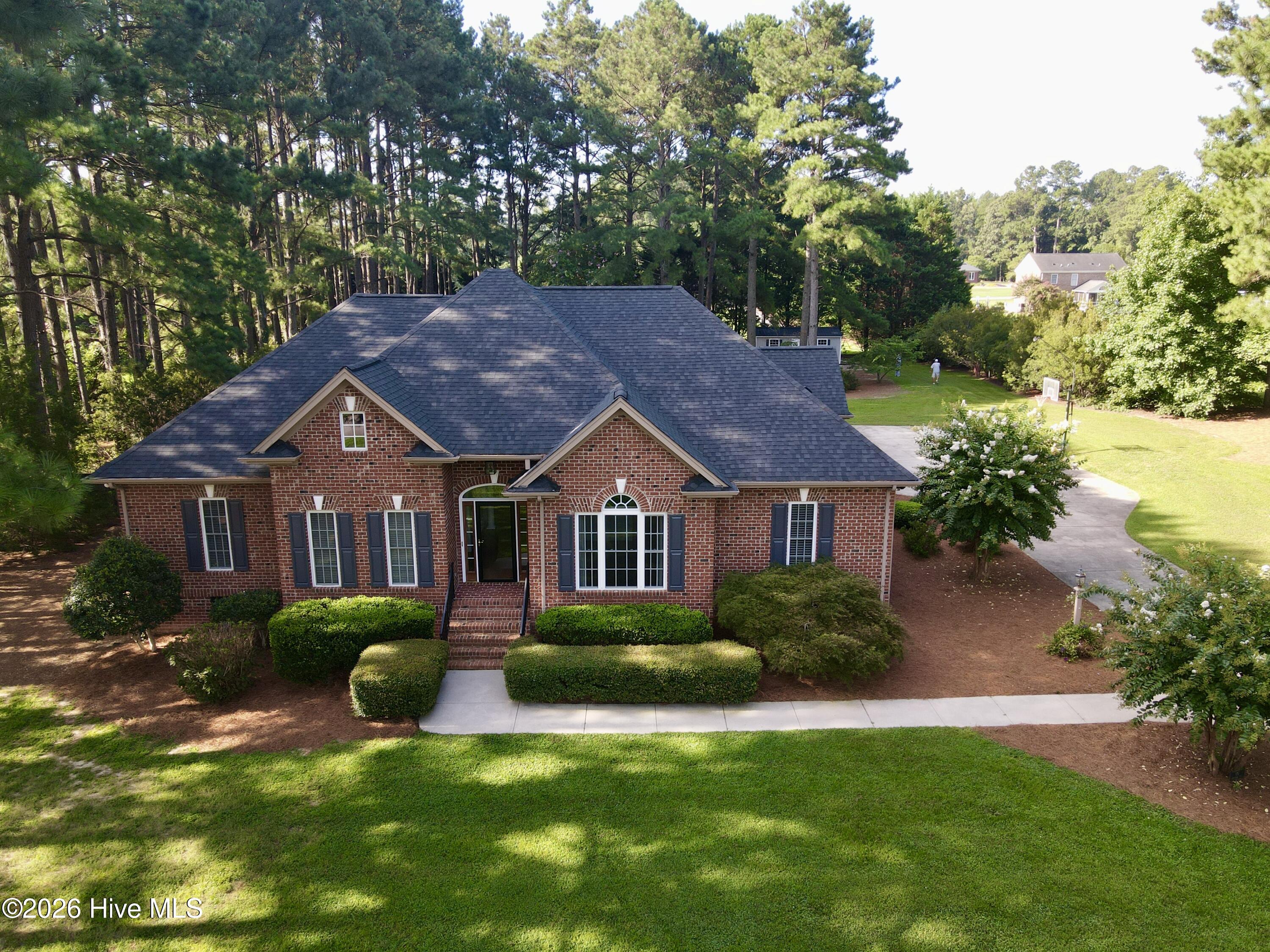 104 Arrowhead Court Property Photo 2
