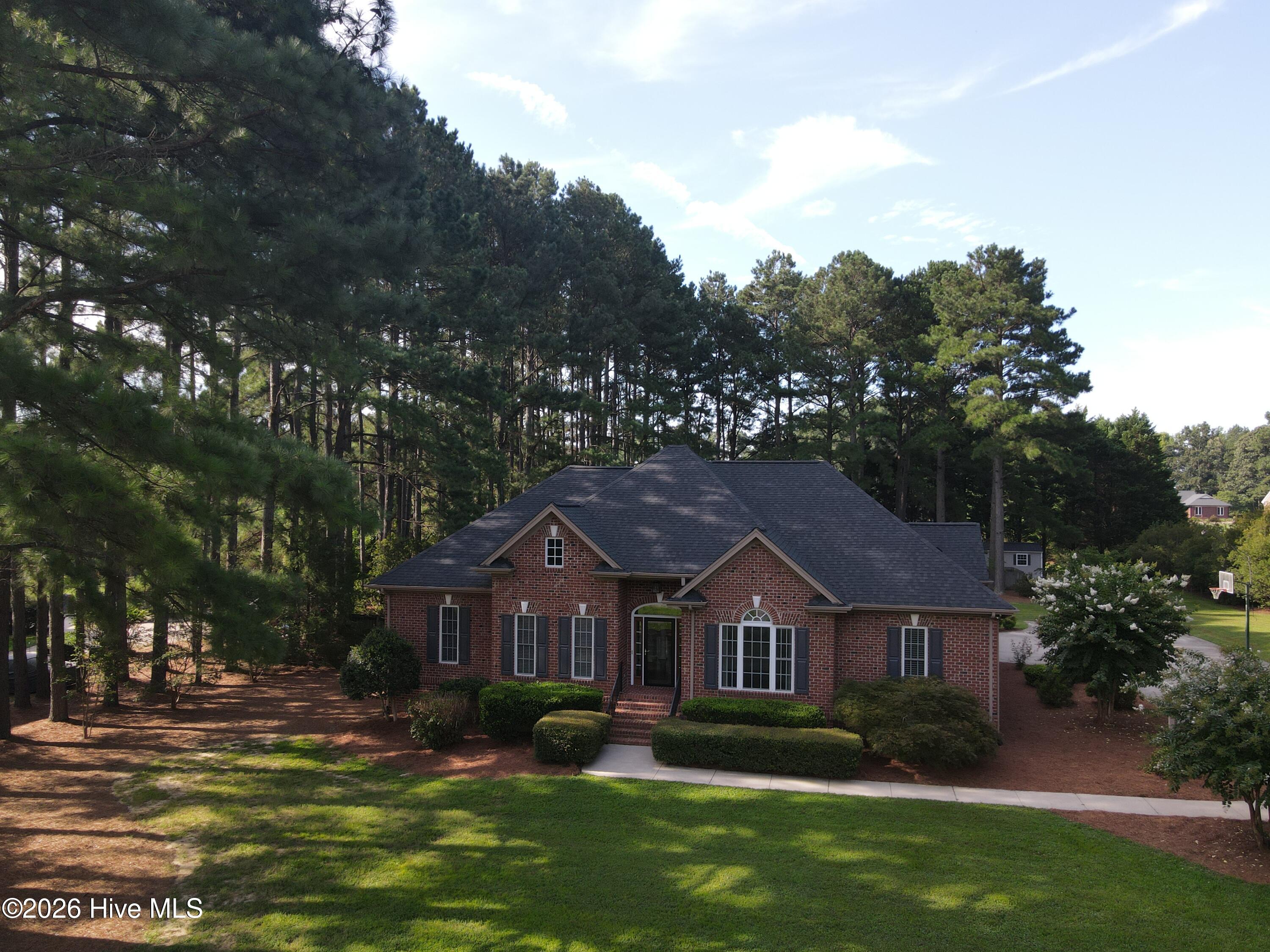 104 Arrowhead Court Property Photo 3