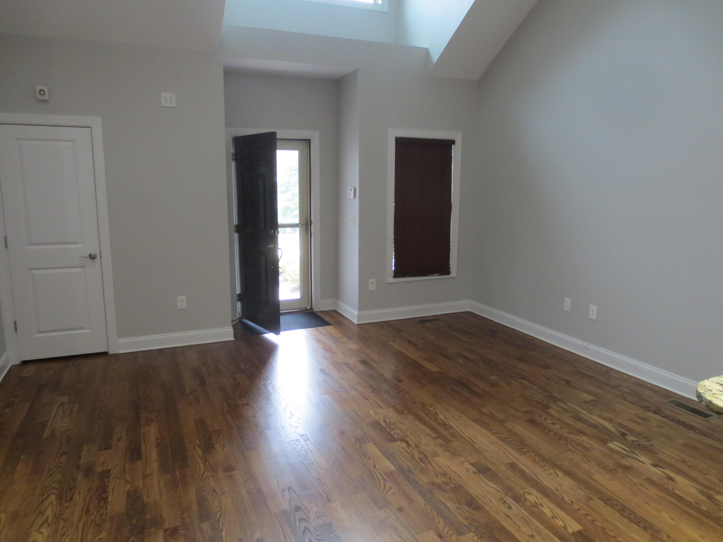 102 Cypress Circle Property Photo 4