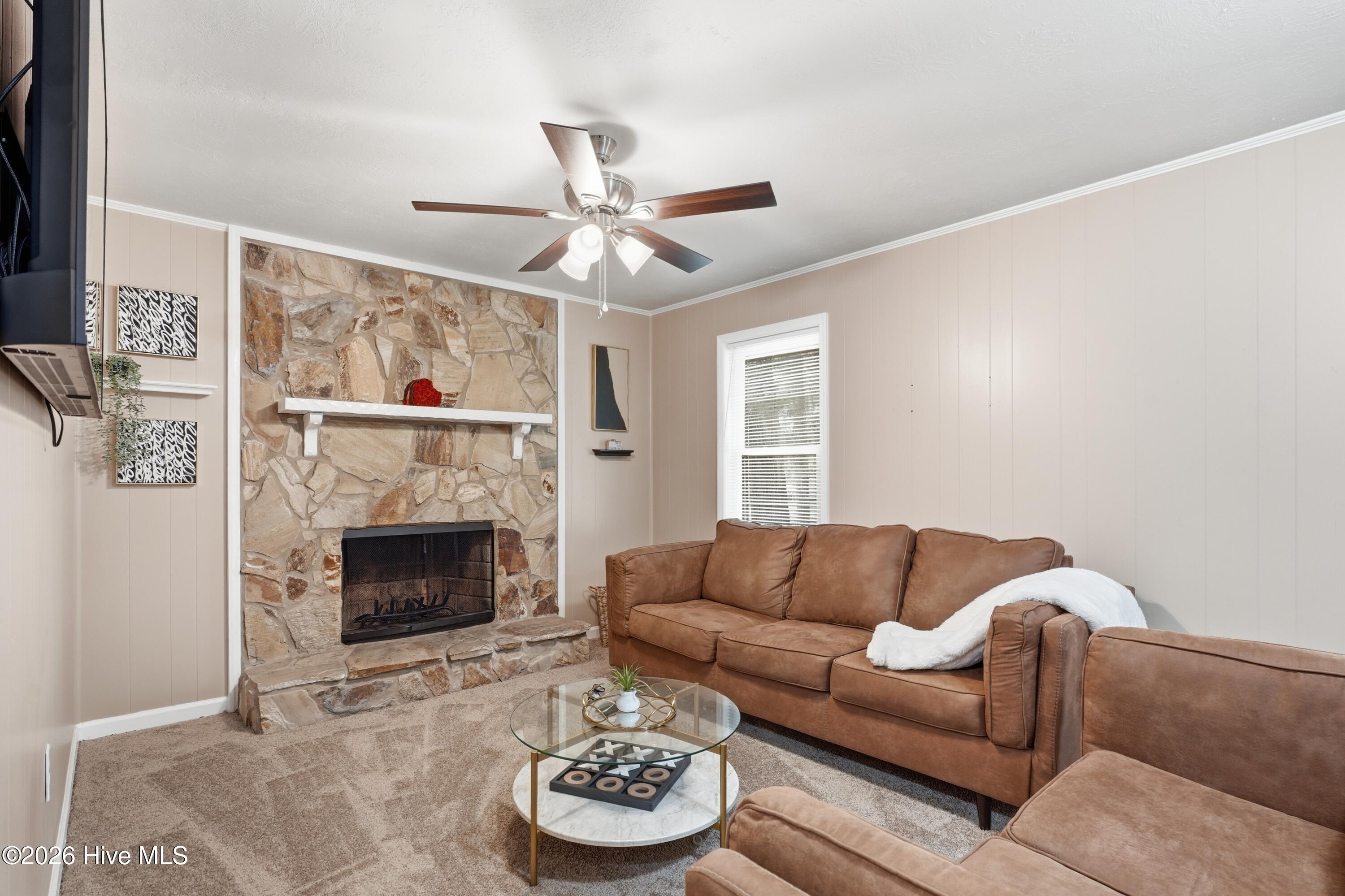 1811 N Barton Drive Property Photo 9