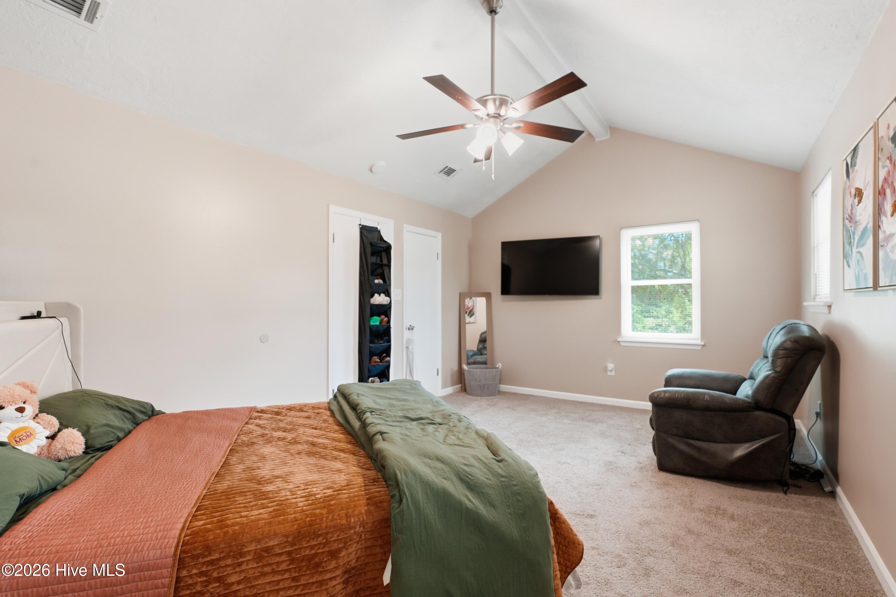 1811 N Barton Drive Property Photo 16