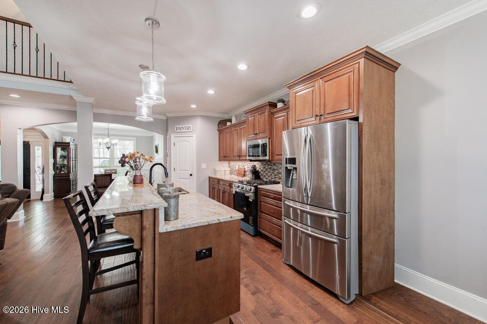204 Clyde Avenue Property Photo 5