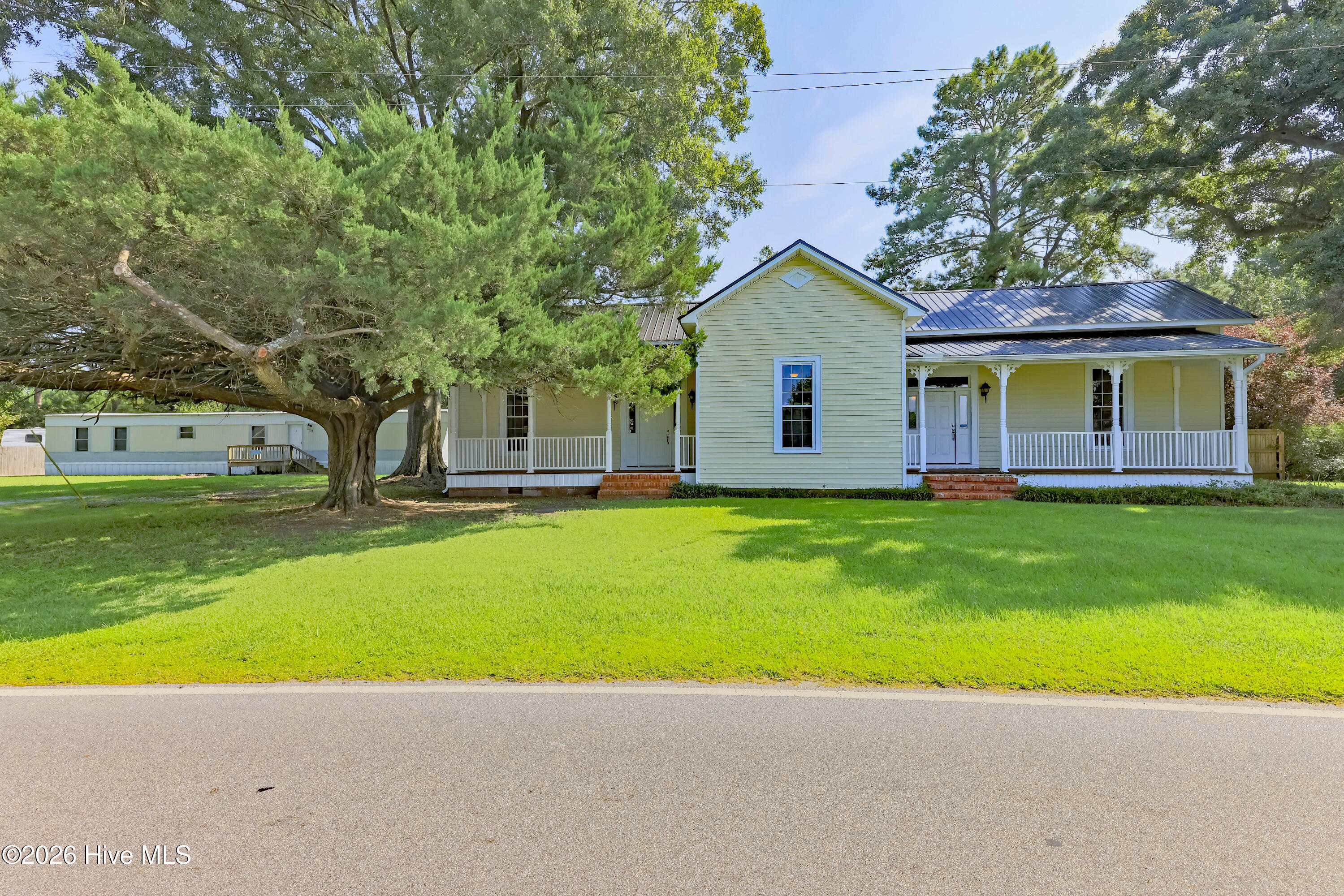 142 Huffmantown Road Property Photo 1