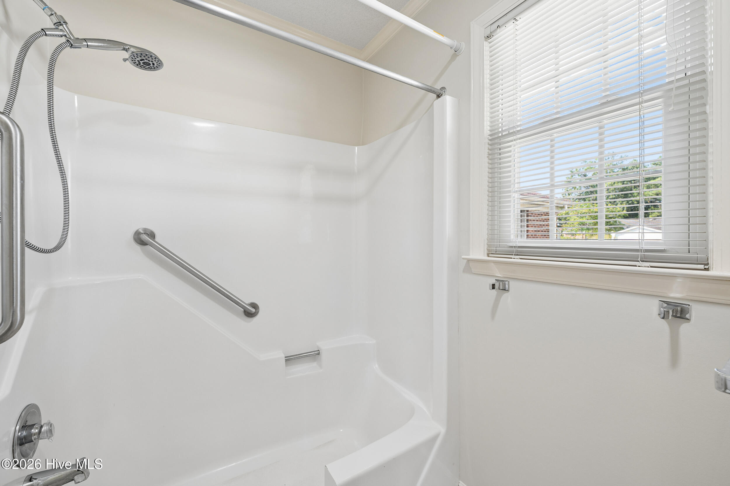 1106 Crestview Drive Property Photo 17