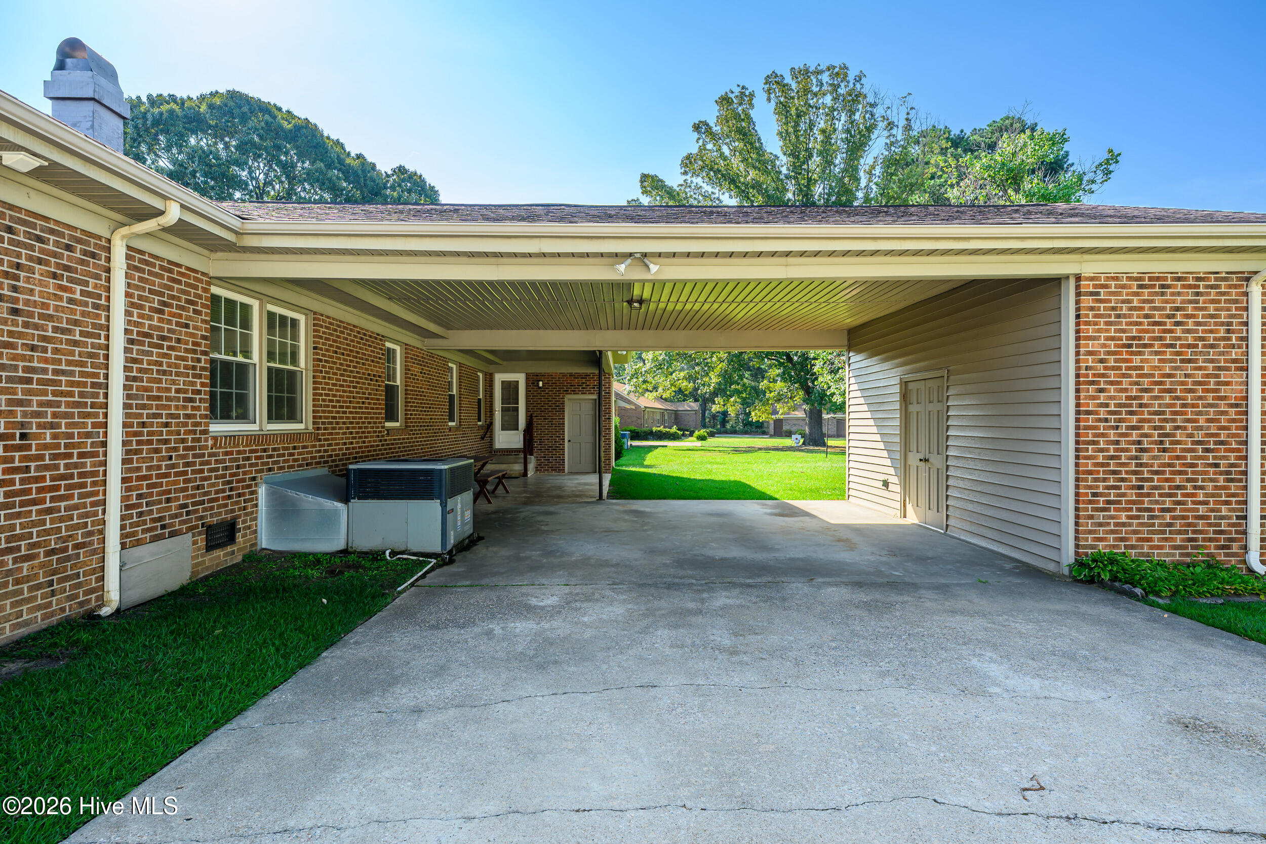 1106 Crestview Drive Property Photo 25