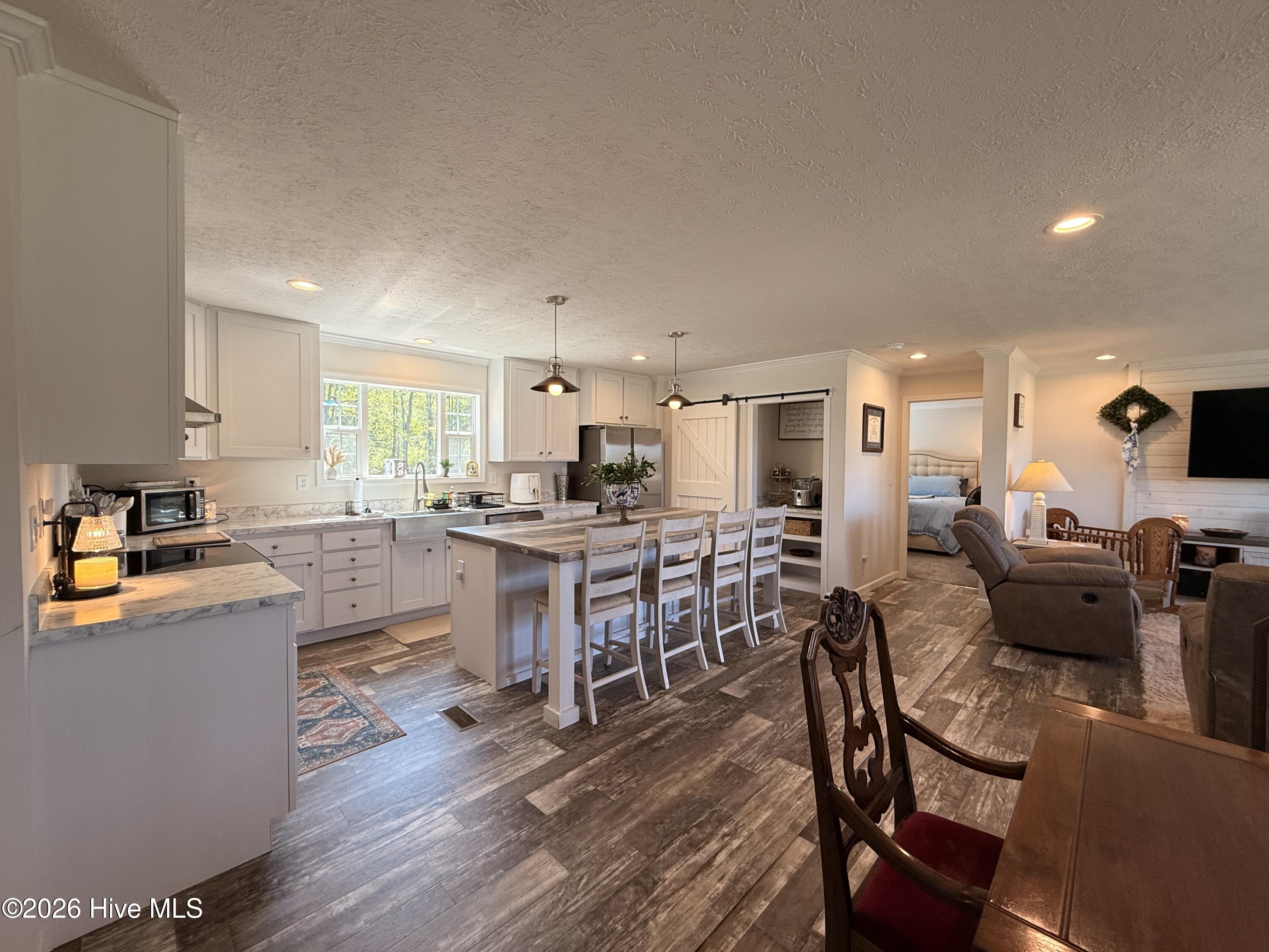 1413 White Oak Road Property Photo 7