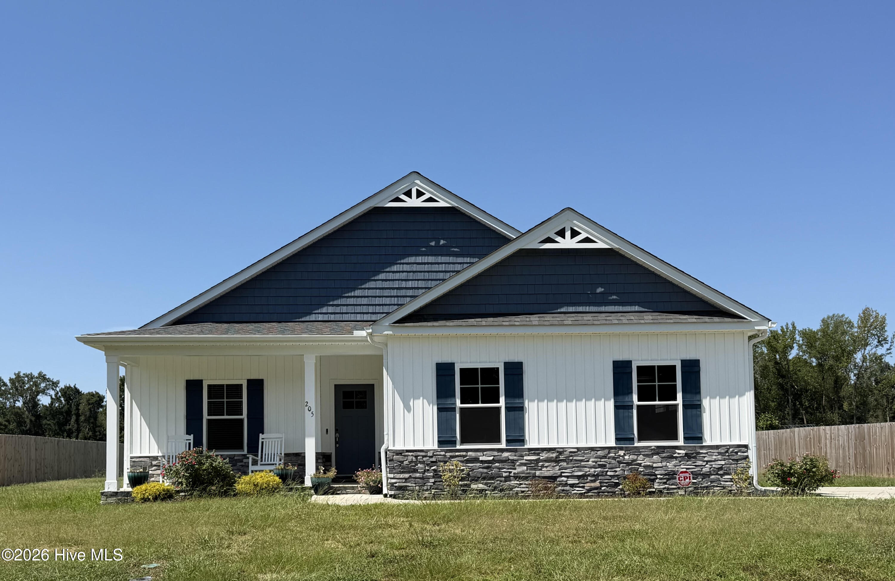 205 Creeks Edge Drive Property Photo 1