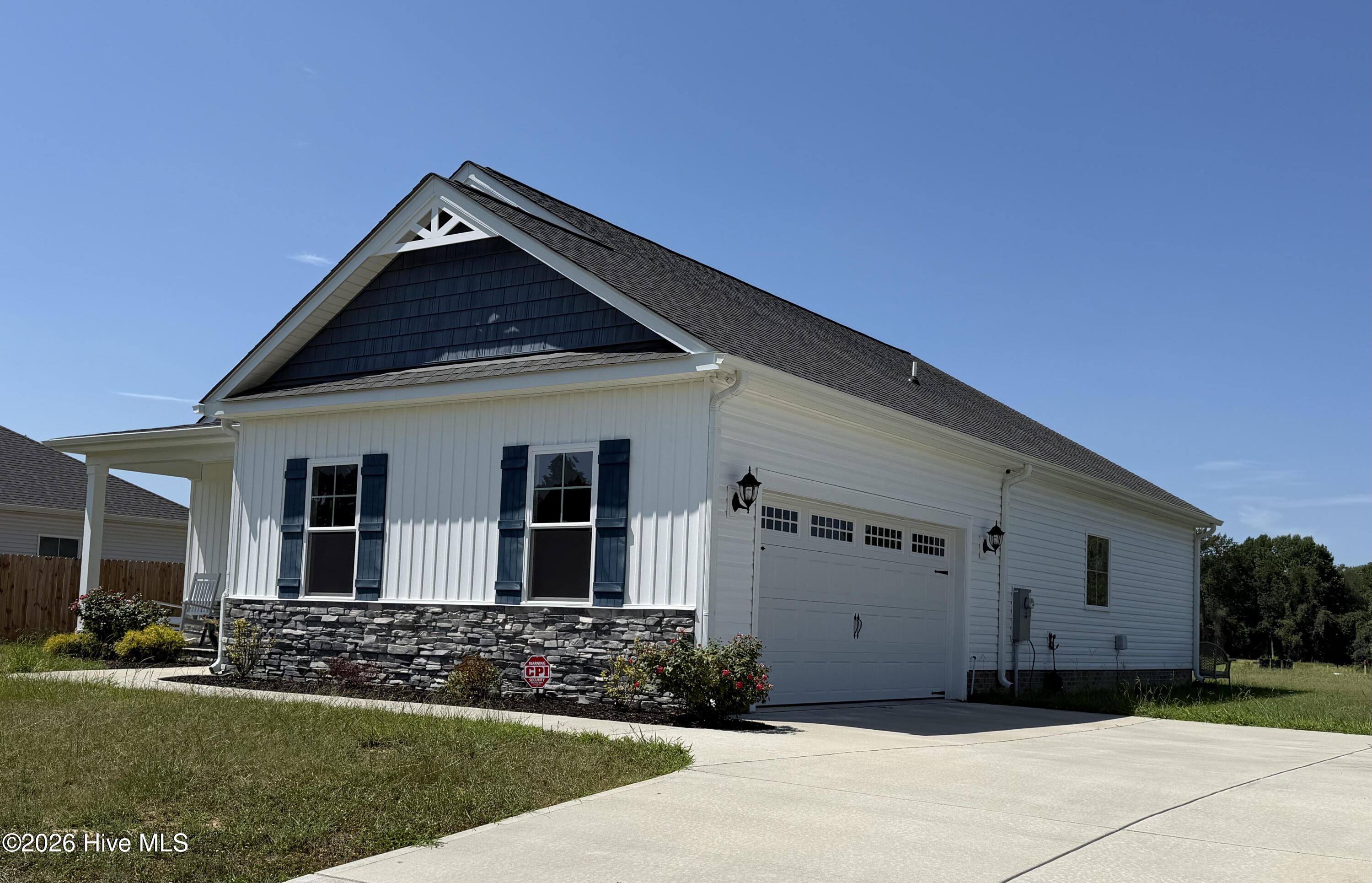 205 Creeks Edge Drive Property Photo 2