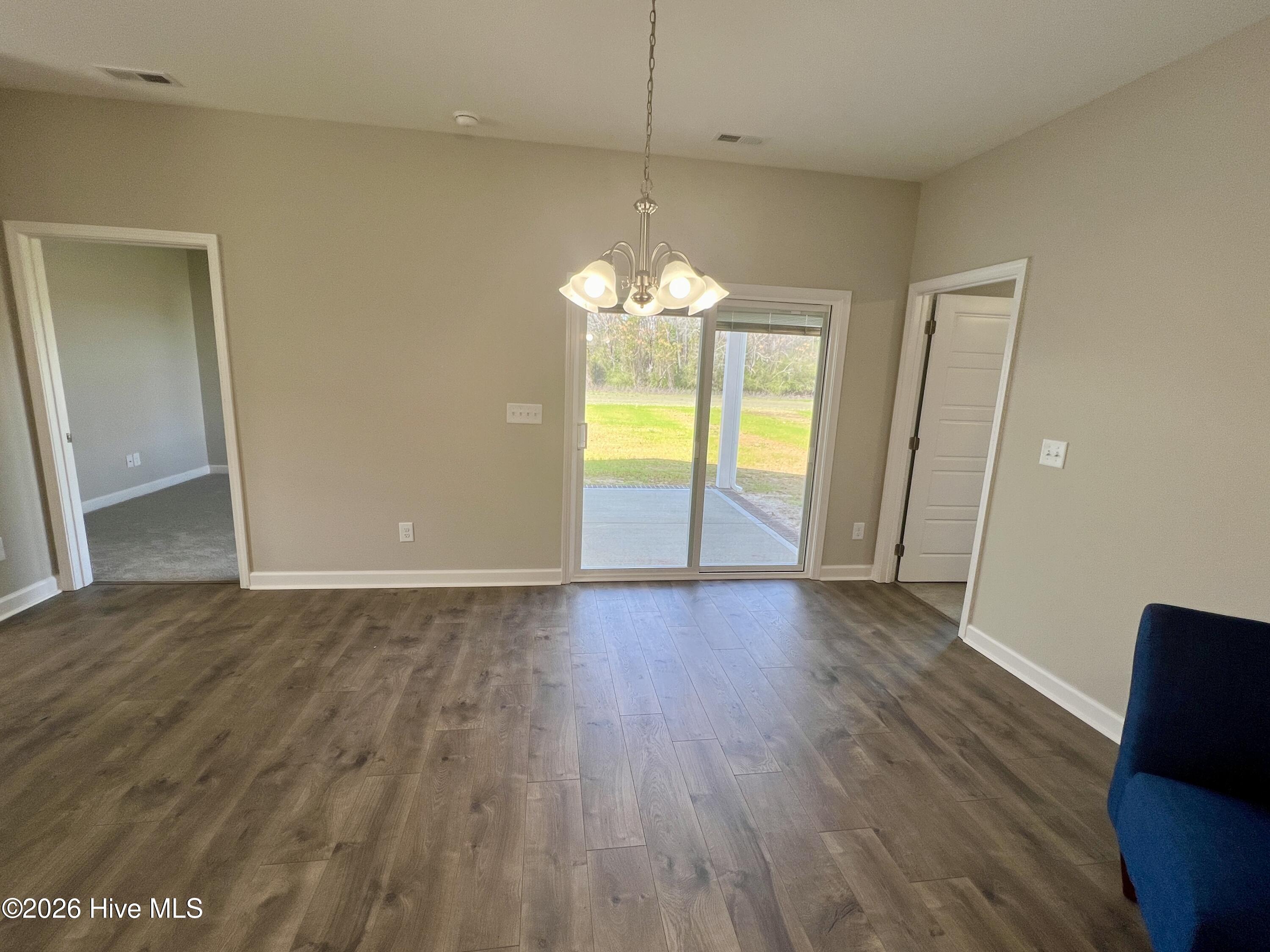 205 Creeks Edge Drive Property Photo 9
