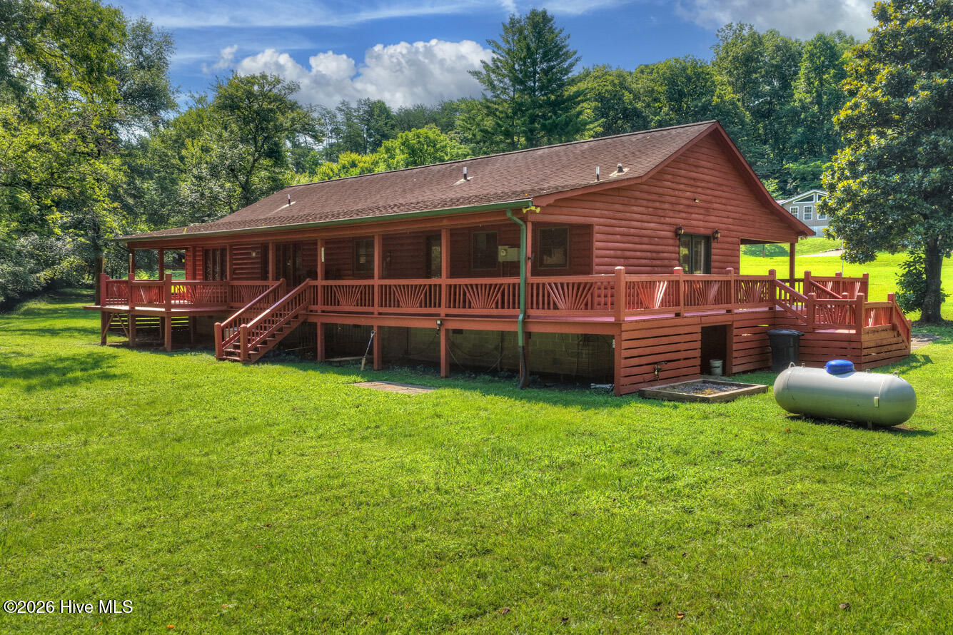 1792 Wolfcreek Road Property Photo 6
