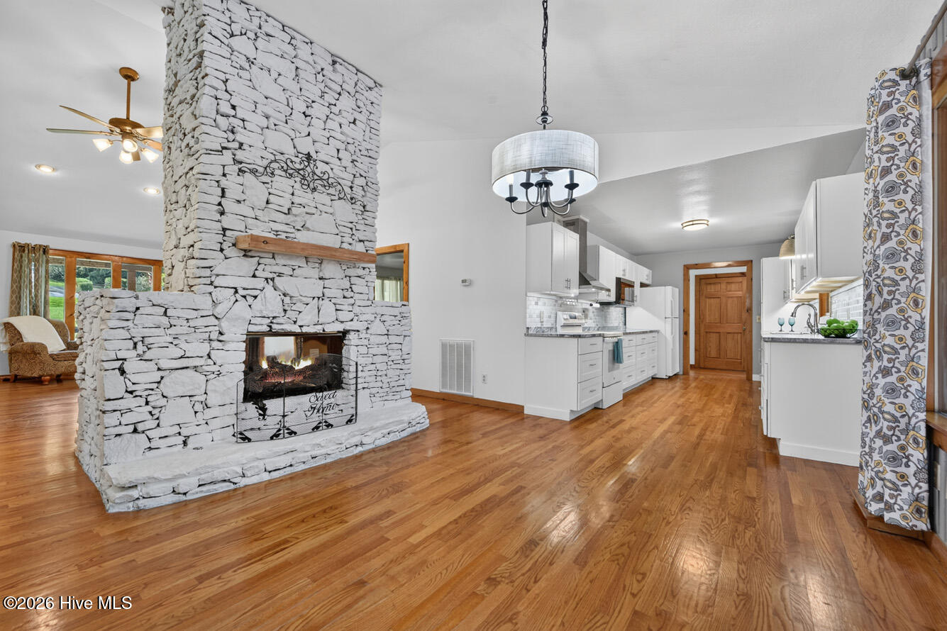 1792 Wolfcreek Road Property Photo 37
